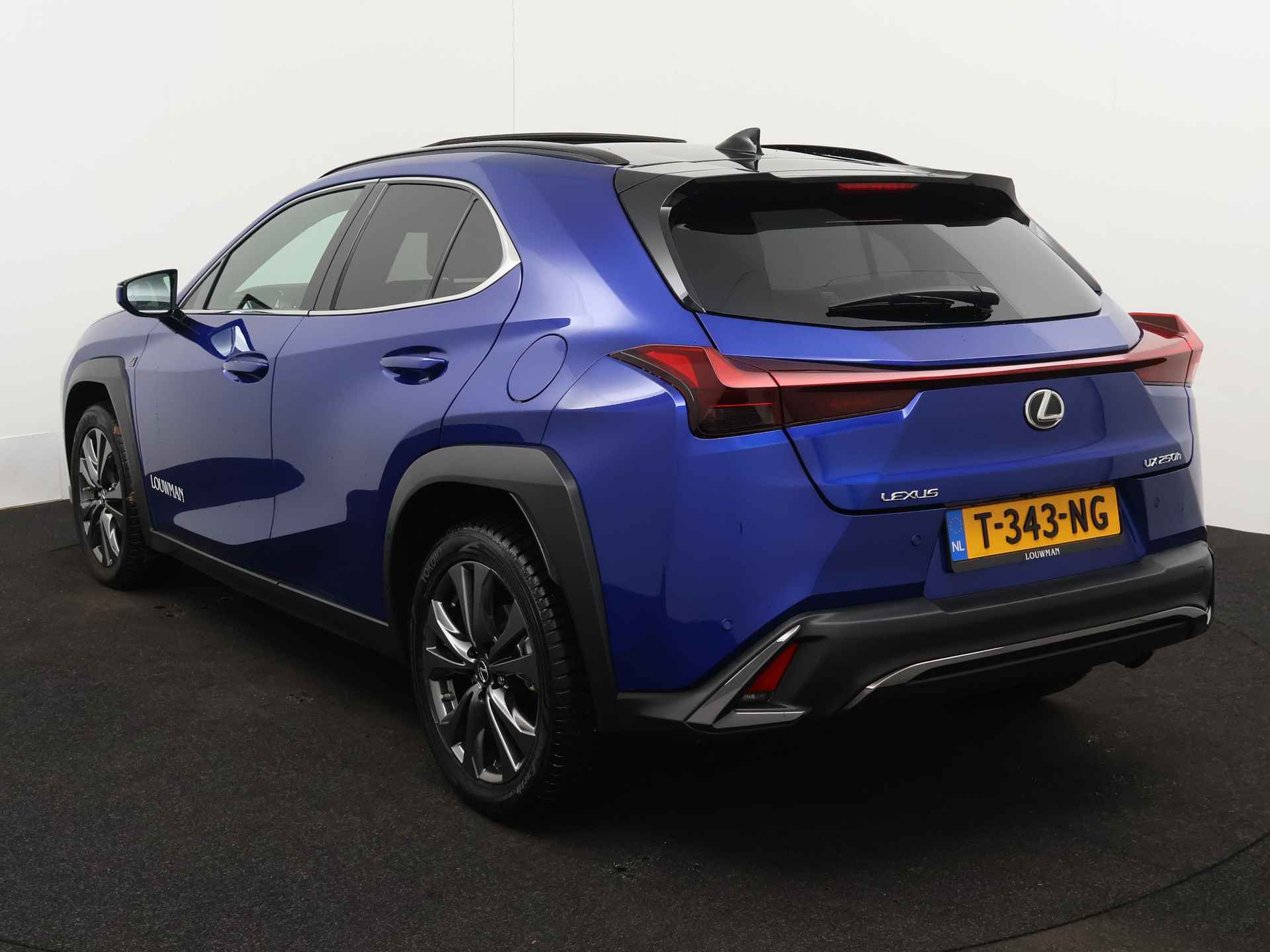 Lexus UX 250h F Sport Design | Leer | Stoelverwarming | Apple CarPlay / Android Auto | - 14/42