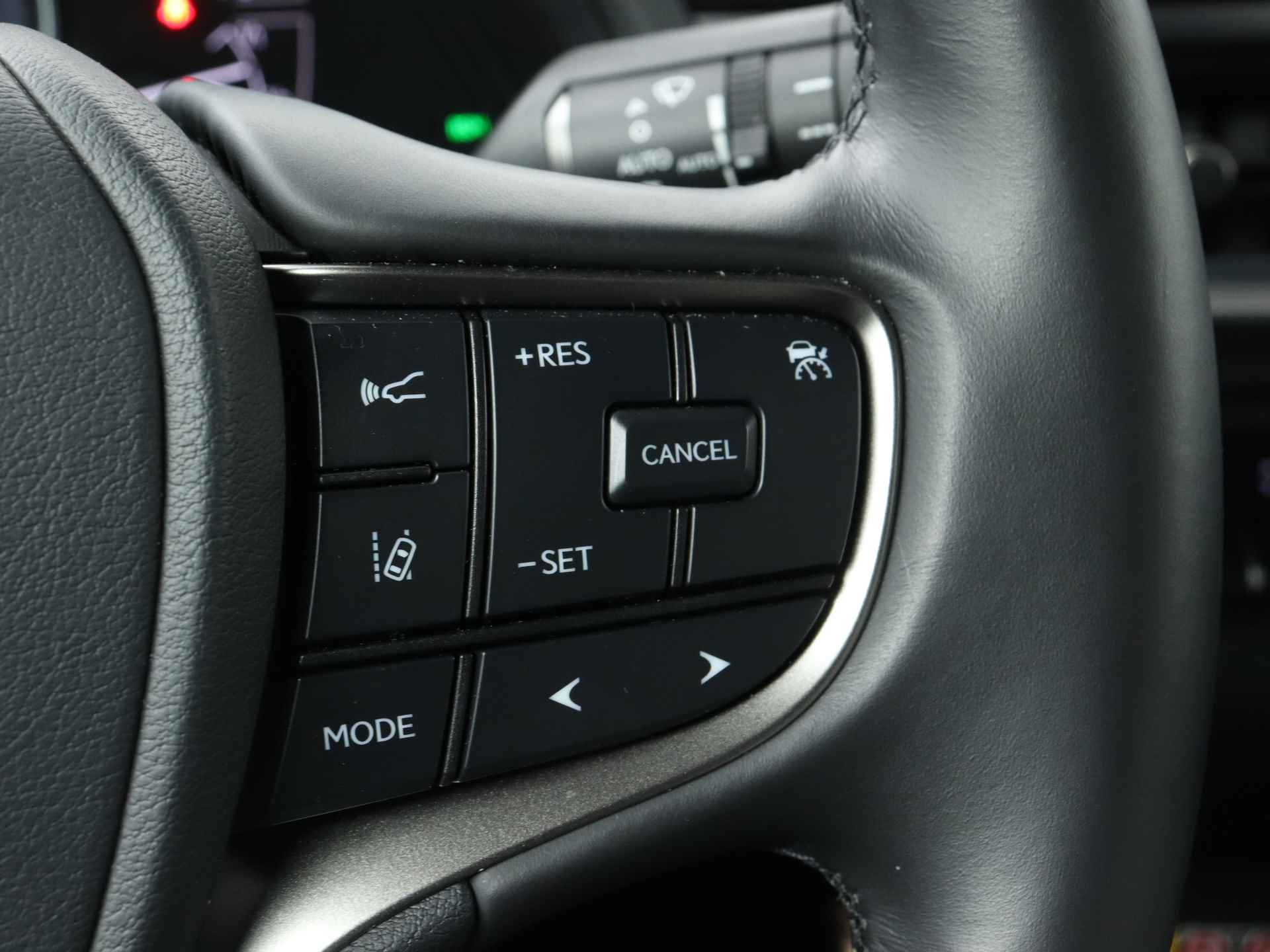 Lexus UX 250h F Sport Design | Leer | Stoelverwarming | Apple CarPlay / Android Auto | - 22/42