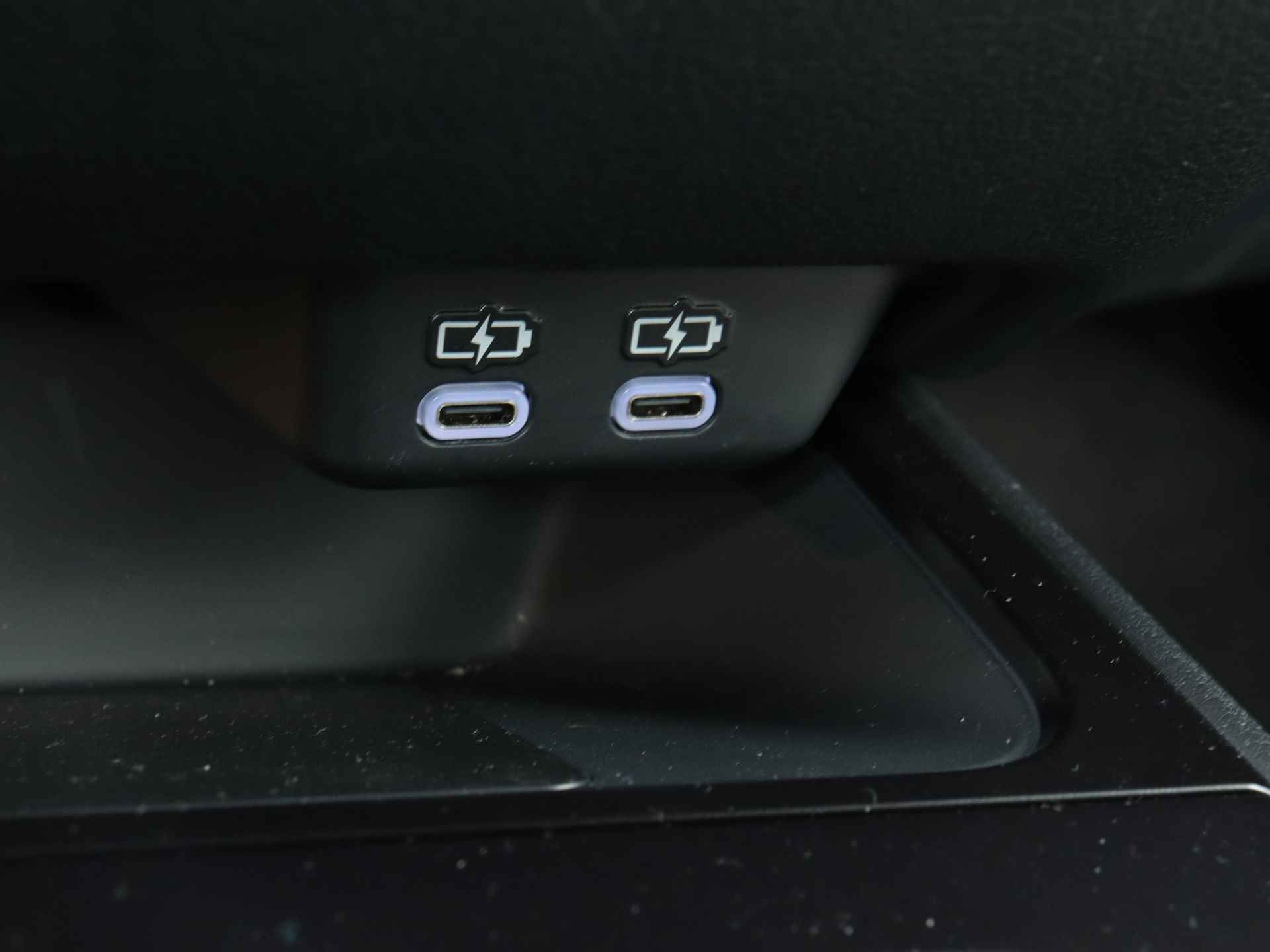 Lexus UX 250h F Sport Design | Leer | Stoelverwarming | Apple CarPlay / Android Auto | - 30/42