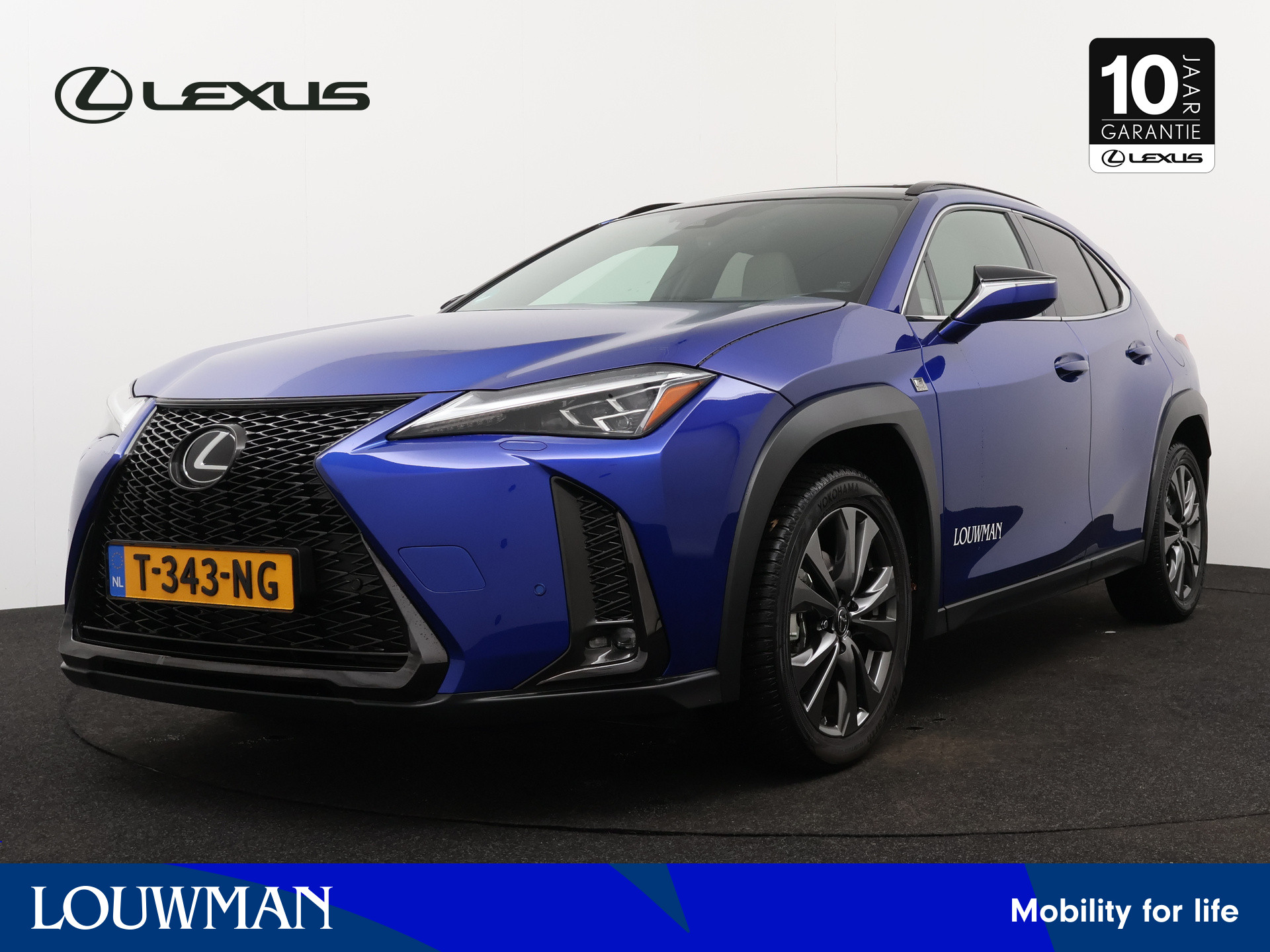 Lexus UX 250h F Sport Design | Leer | Stoelverwarming | Apple CarPlay / Android Auto |