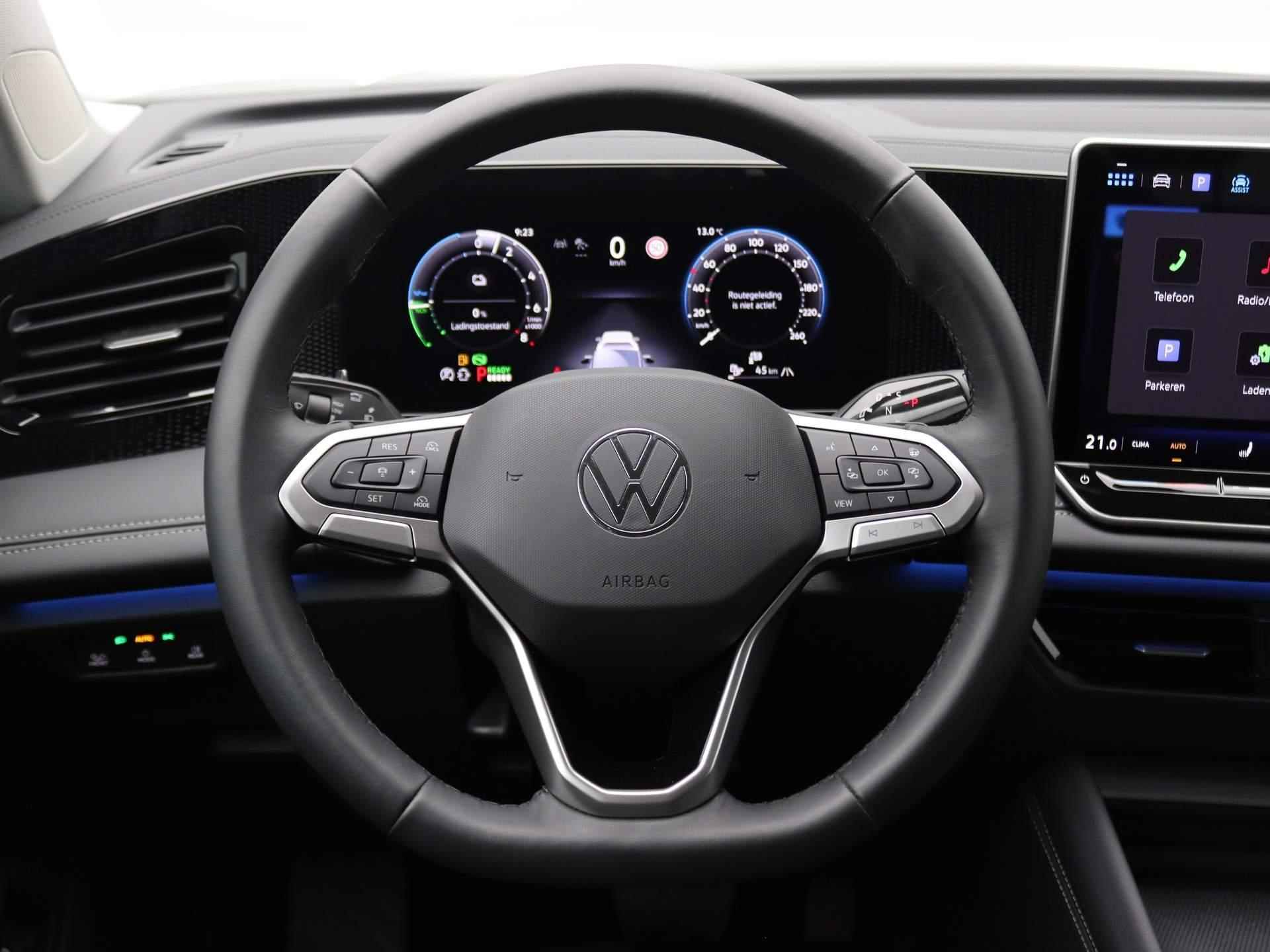 Volkswagen Tiguan 1.5 eHybrid Life Edition 204PK DSG led koplamp, trekhaak, achteruitrijcamera, keyless, adaptive cruise, elek. achterklep, side assist, stuur-stoelverwarming, 17" lichtmetaal - 18/48