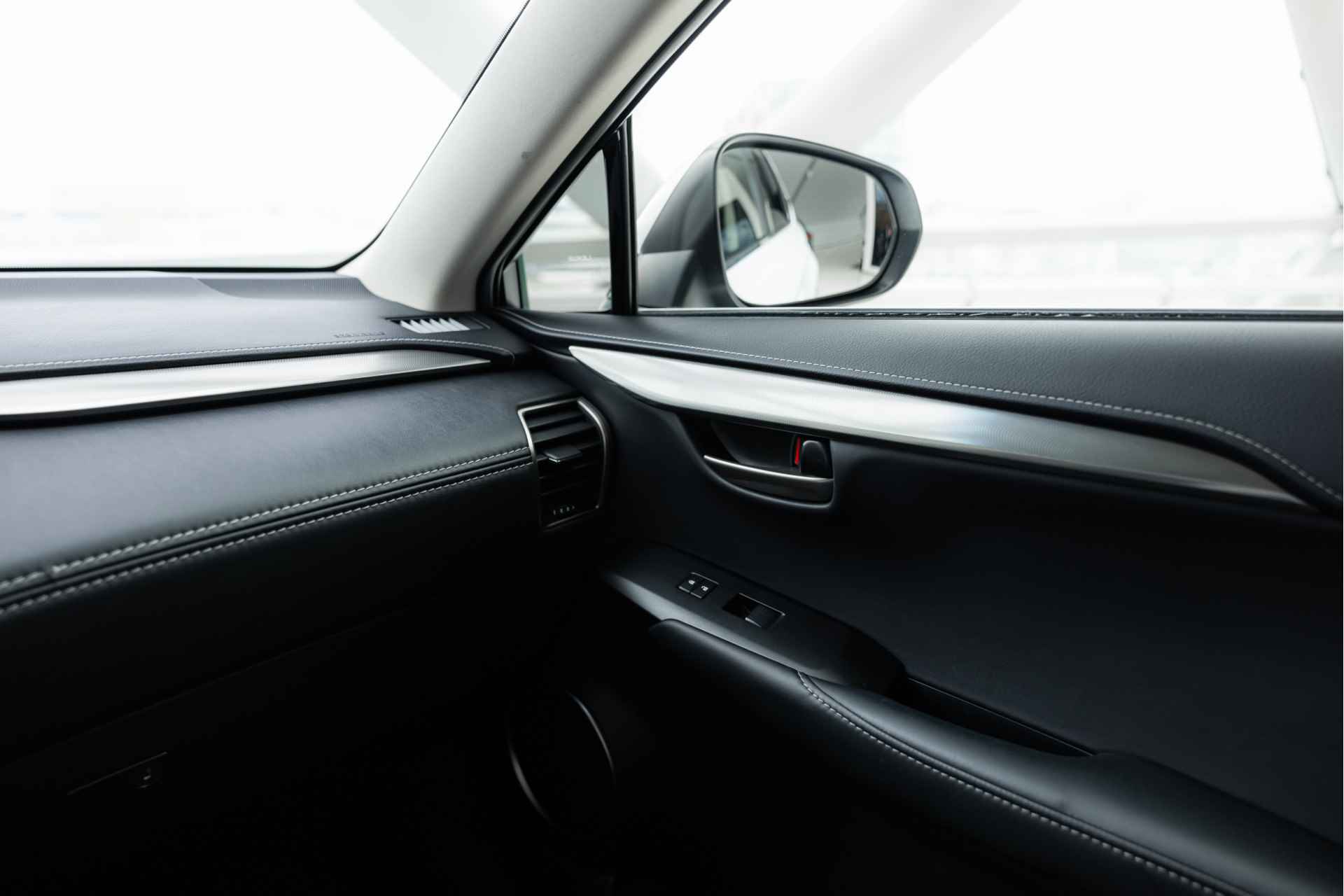 Lexus NX 300h AWD Business Line Limited | Voorstoelen verwarmd | Navigatie | Cruise Control | - 24/53