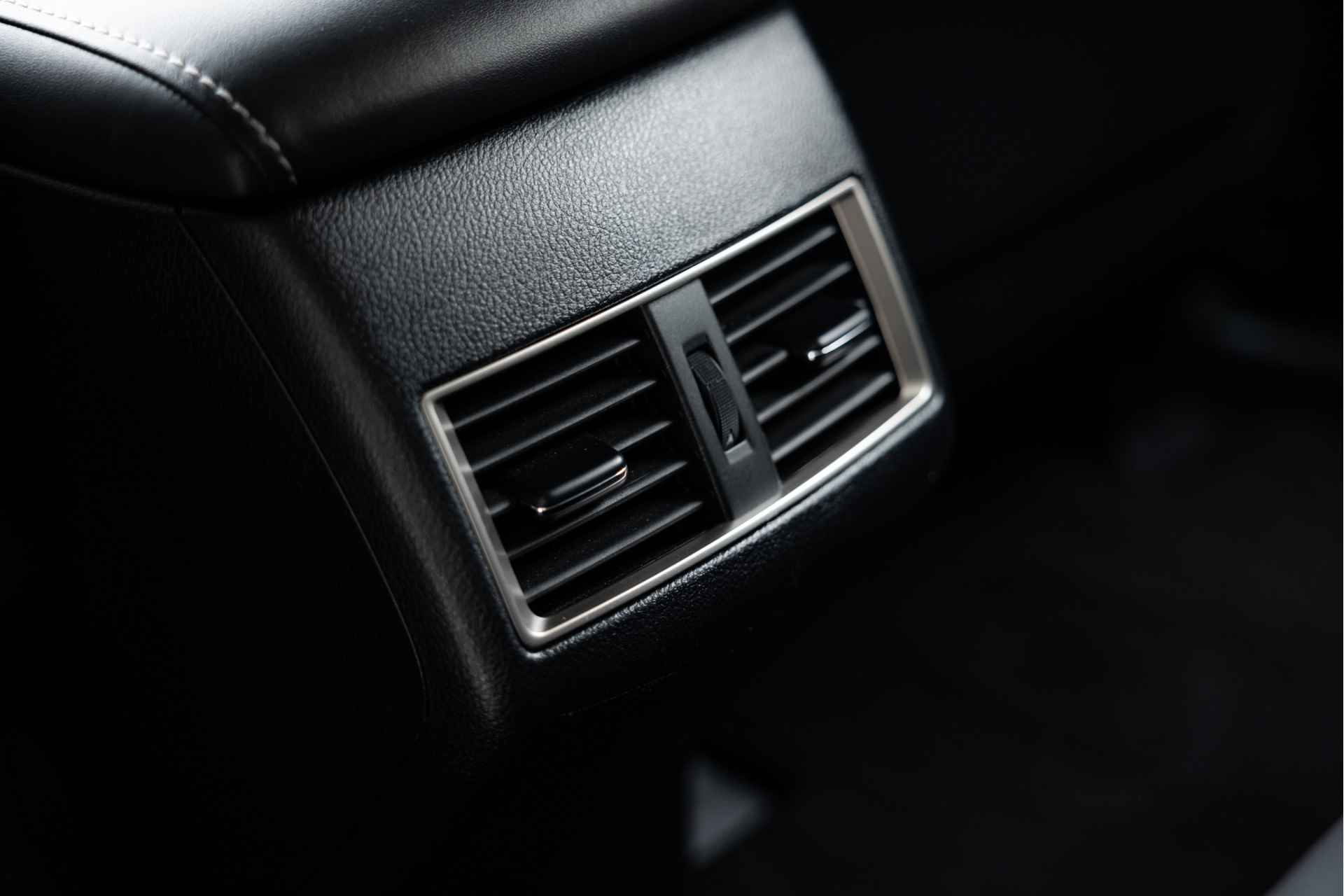 Lexus NX 300h AWD Business Line Limited | Voorstoelen verwarmd | Navigatie | Cruise Control | - 25/53