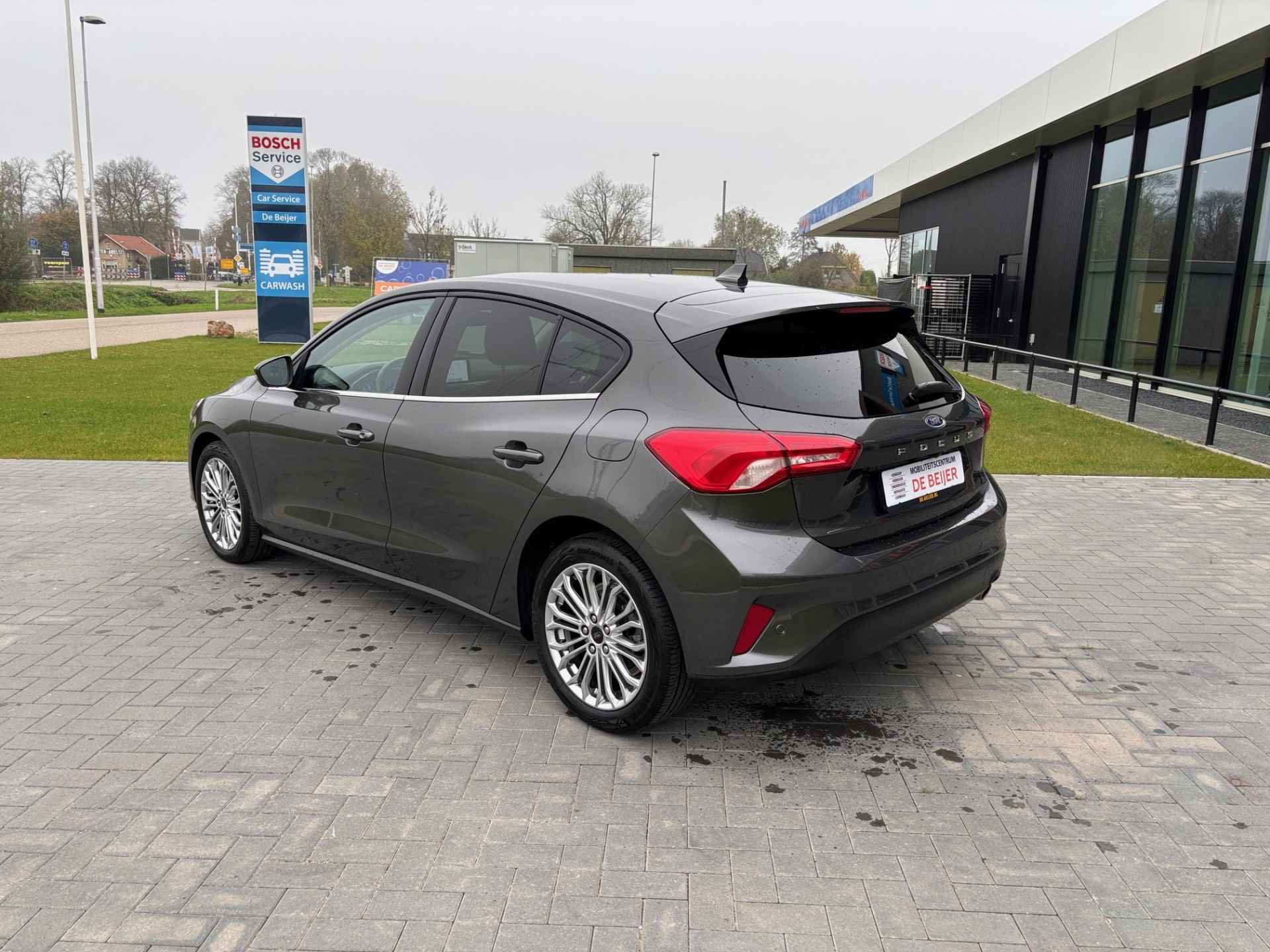 Ford Focus 1.0 EcoBoost Titanium X Business Navi I Camera I LED - 4/44