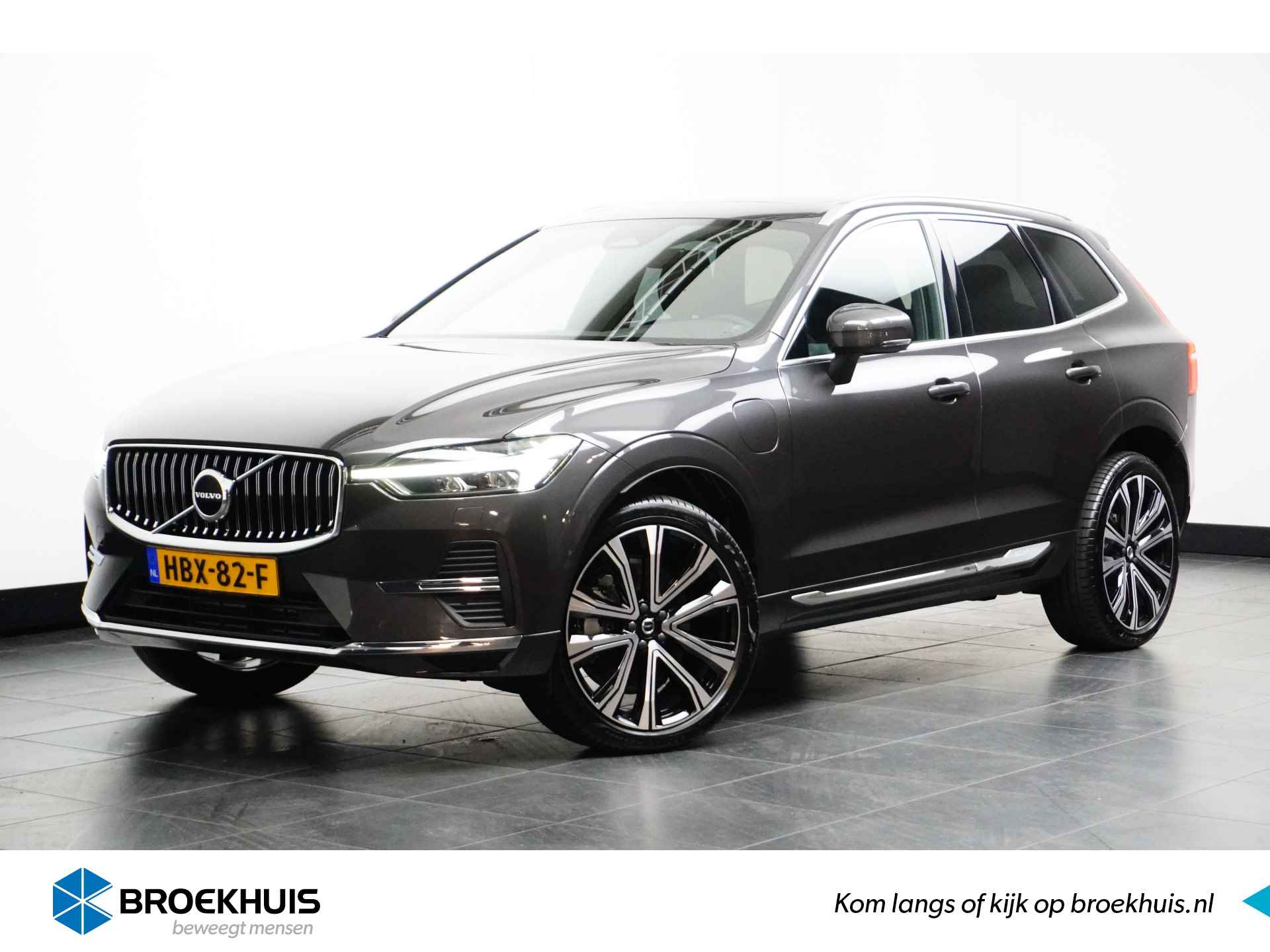 Volvo XC60 T6 Plug-in hybrid AWD Plus Bright | Trekhaak | Adaptive LED | Panoramadak | 21 Inch | Gelaagd Glas