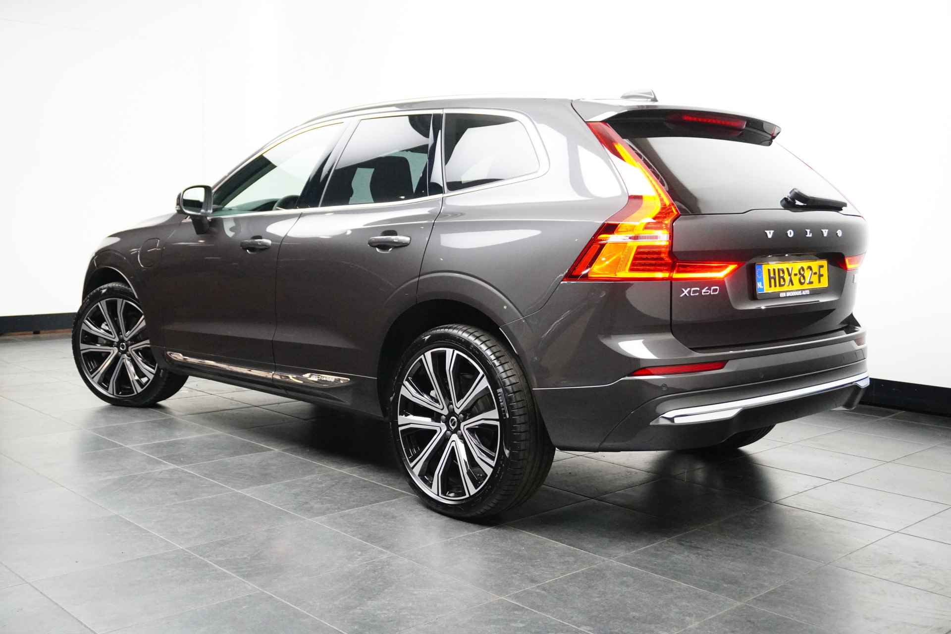 Volvo XC60 T6 Plug-in hybrid AWD Plus Bright | Trekhaak | Adaptive LED | Panoramadak | 21 Inch | Gelaagd Glas - 6/34