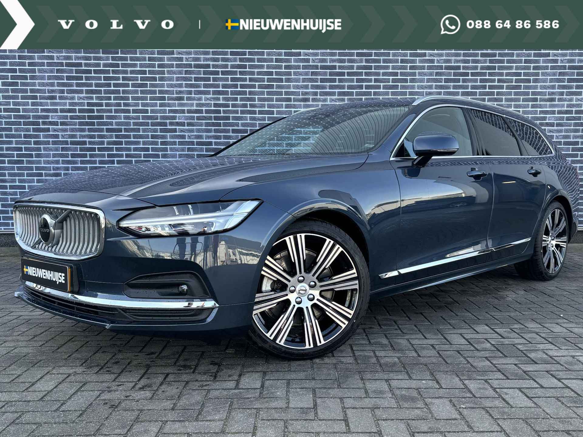 Volvo V90 B5 Ultimate Bright | Trekhaak | Head-up Display | Parkeerverwarming | Panoramadak | Harman Kardon | Google Maps - 1/34