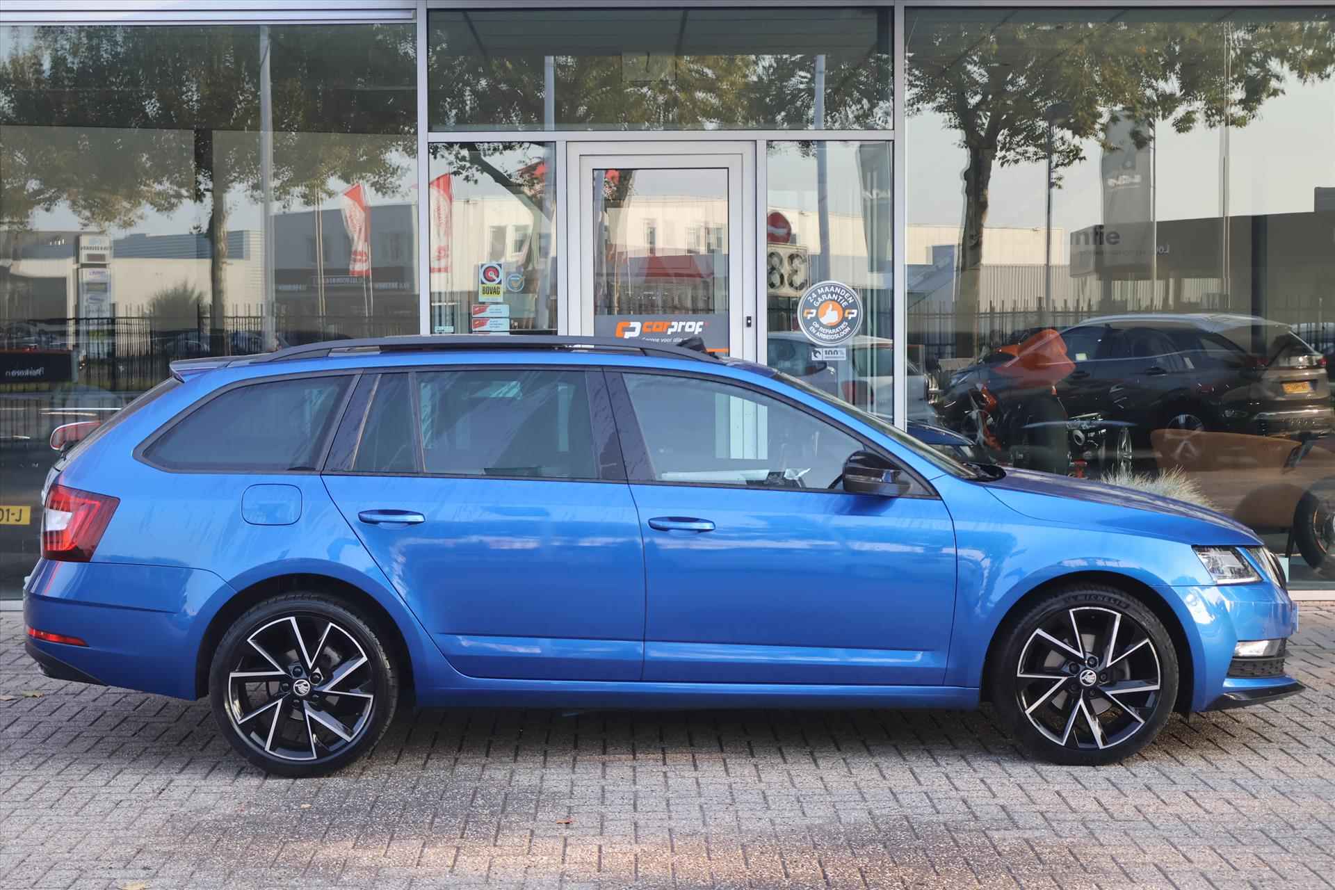 Skoda Octavia Combi 1.5 TSI Greentech Sport 150pk | DAB | Navi | Pano | Carplay | 1ste Eigenaar - 11/52