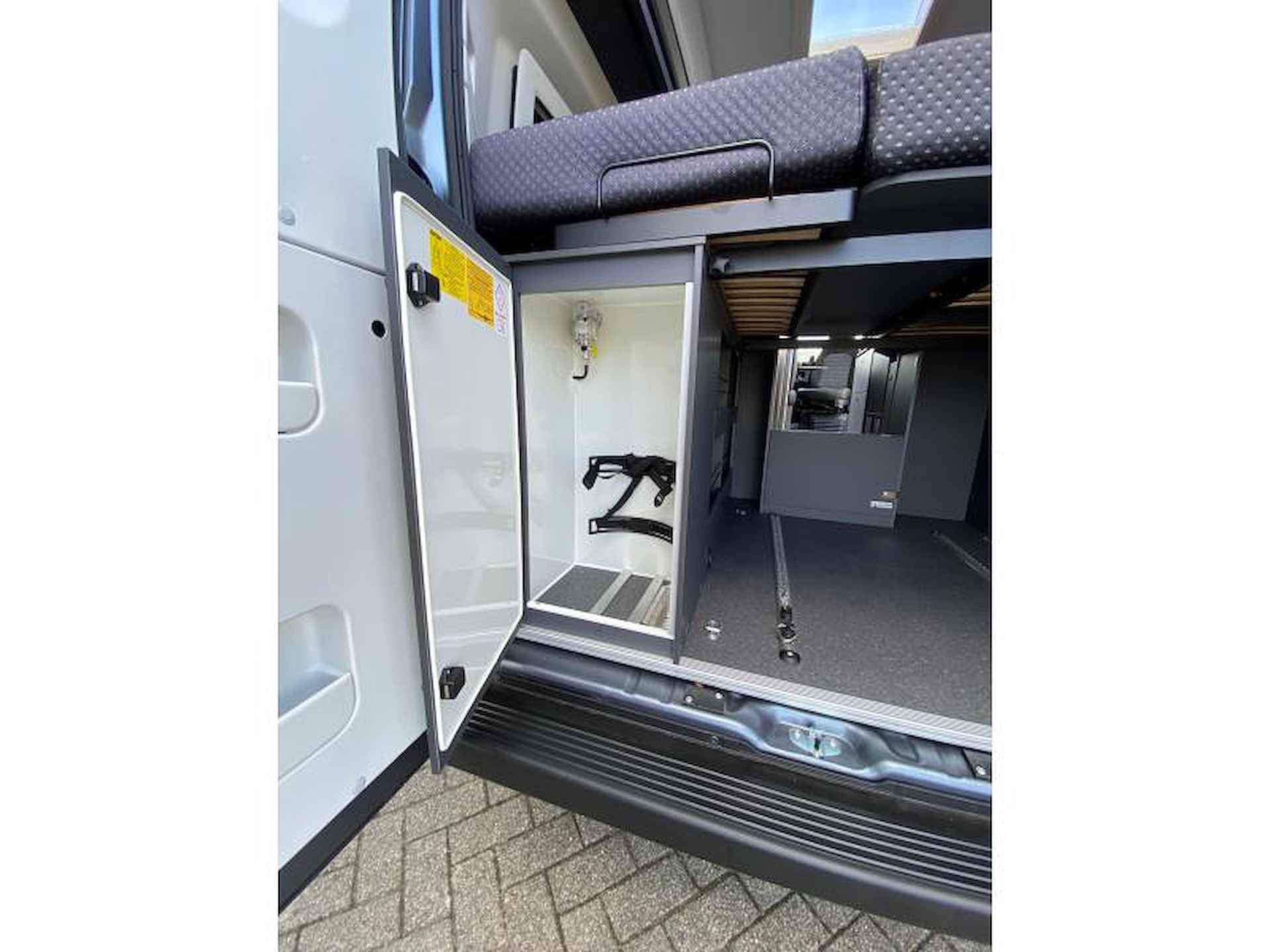 Adria Twin Supreme 640 SLB chique en sportief - 15/17