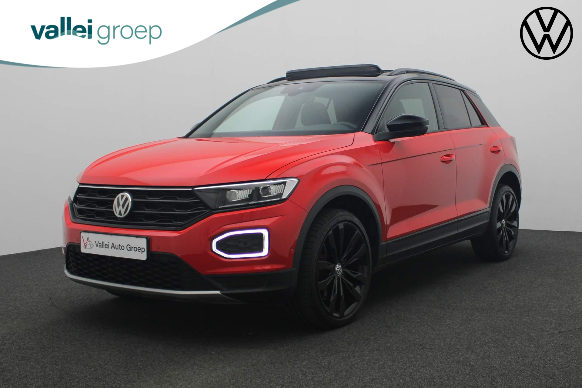 Volkswagen T-Roc 1.5 TSI 150PK DSG Sport | Pano | Adaptief onderstel | Camera | Beats Audio | Standkachel | Stoelverwarming | Camera | Keyless | Navi