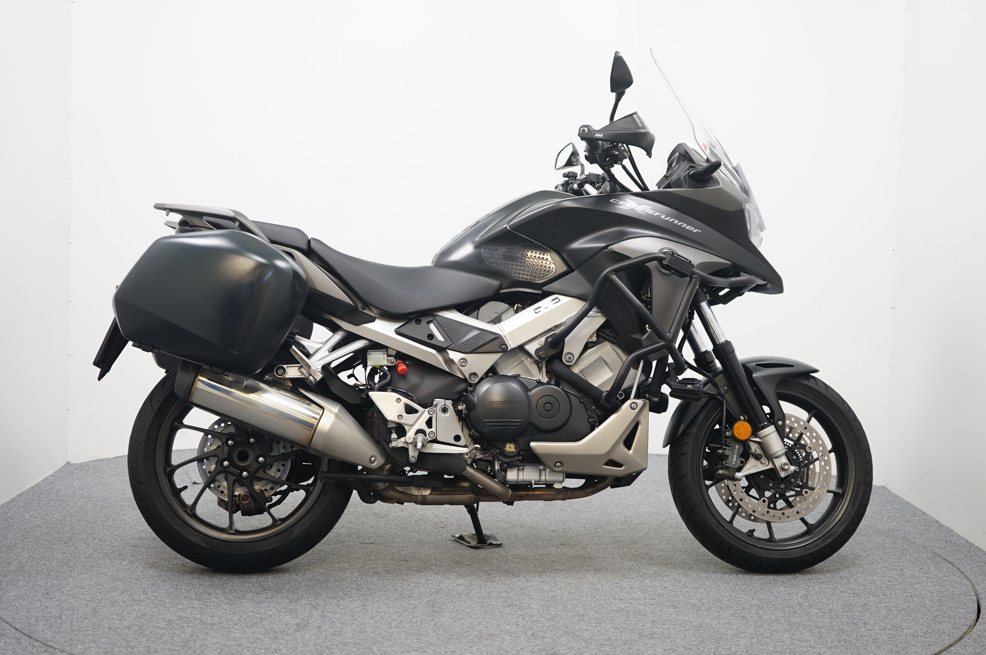 Honda VFR 800 X CROSS RUNNER GERESERVEERD TM 23/11 HH