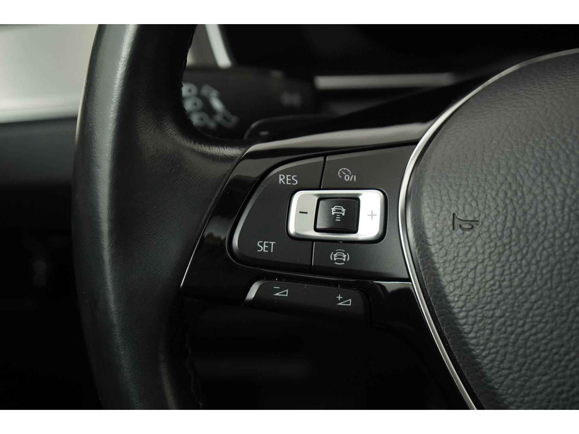 Volkswagen Passat Variant 1.5 TSI Highline DSG | Digital Cockpit | Panoramadak | Trekhaak | Zondag Open! - 8/47