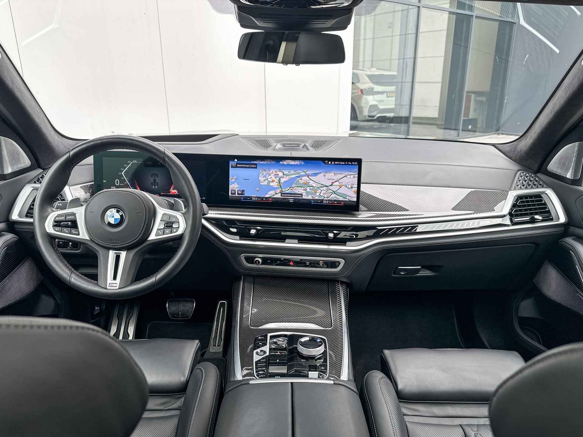 BMW X7 M60i xDrive - 10/27