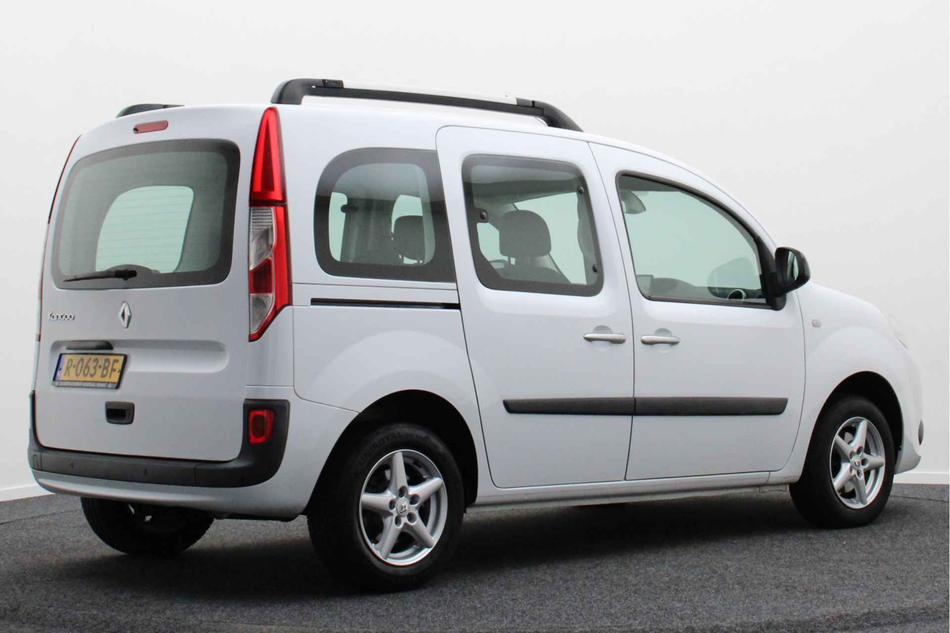 Renault Kangoo Family 1.2 TCe Automaat 5-Persoons, Climate, Cruise, Navigatie, PDC, Bluetooth, Elektr. Pakket, 15'' - 26/47