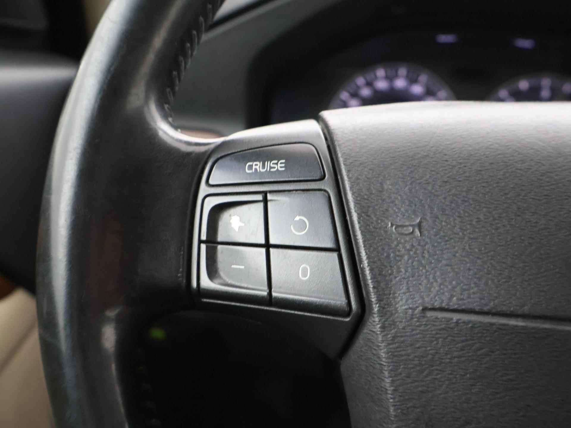 Volvo V70 2.0D 136 PK + LEDER | TREKHAAK | CRUISE CONTROL - 12/28