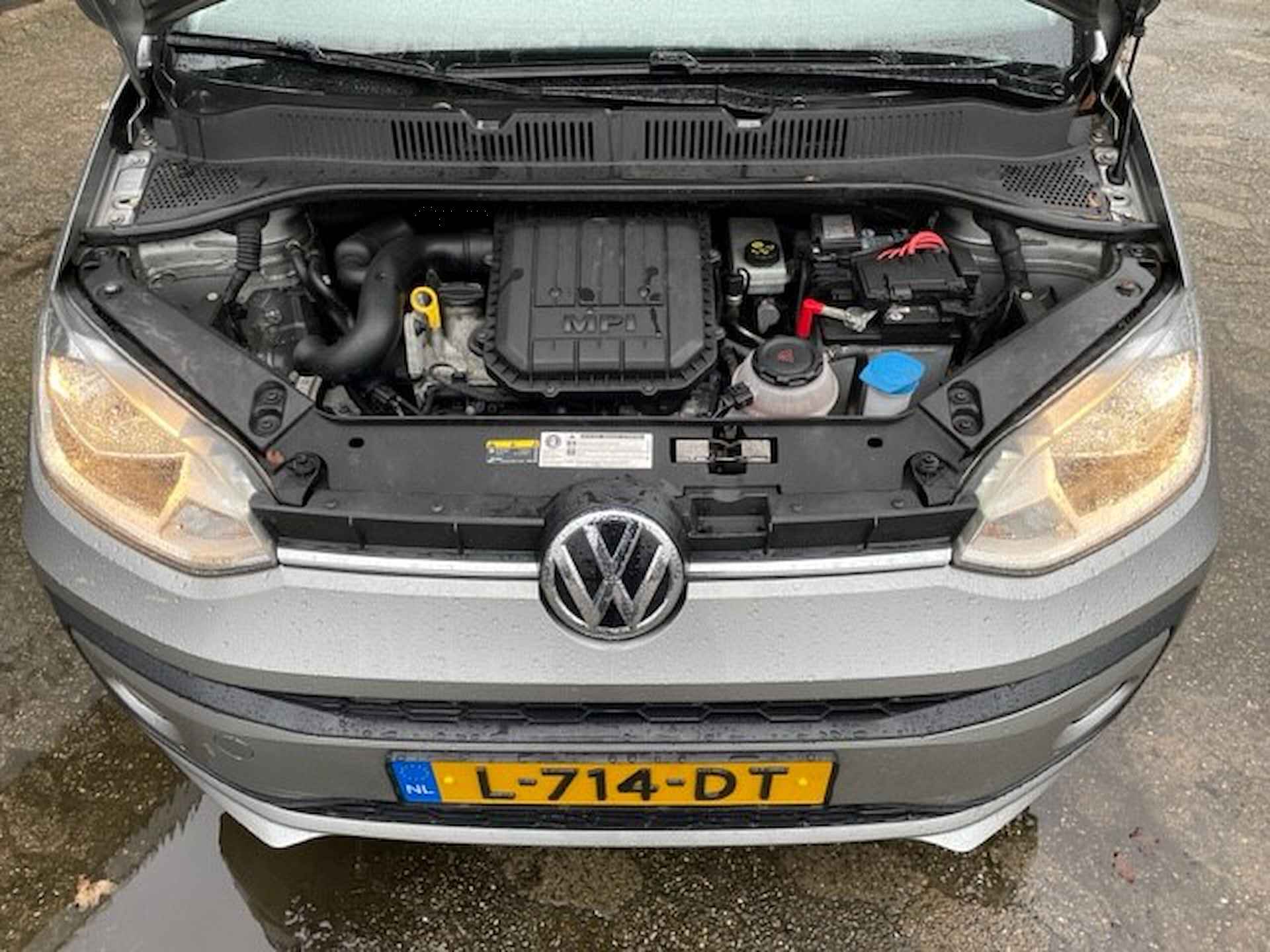 Volkswagen Up! 1.0 BMT high up! Sound - 17/19