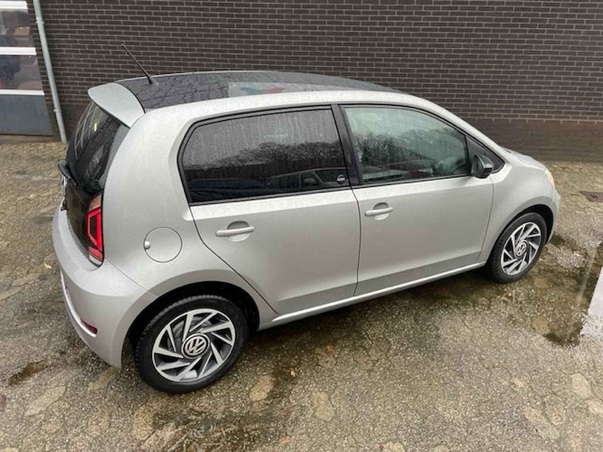 Volkswagen Up! 1.0 BMT high up! Sound - 9/19