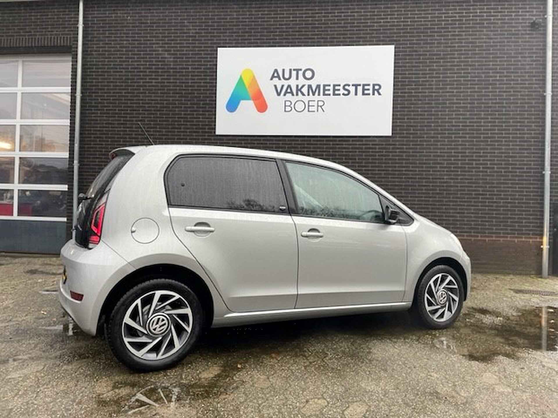 Volkswagen Up! 1.0 BMT high up! Sound - 10/19