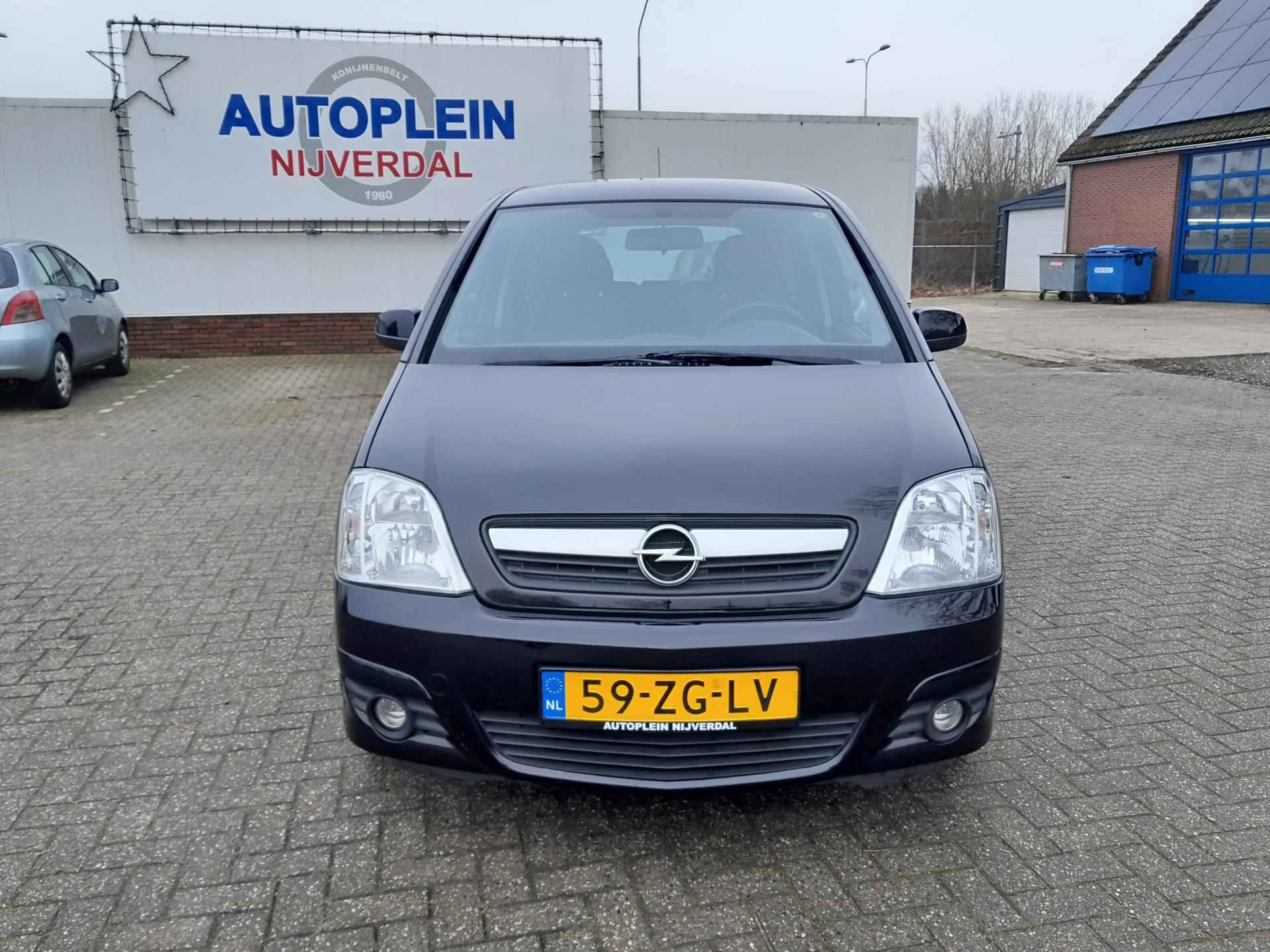 Opel Meriva 1.6-16V Temptation in Nederland nieuw geleverde auto met trekhaak en een unieke lage kilometerstand! - 3/16