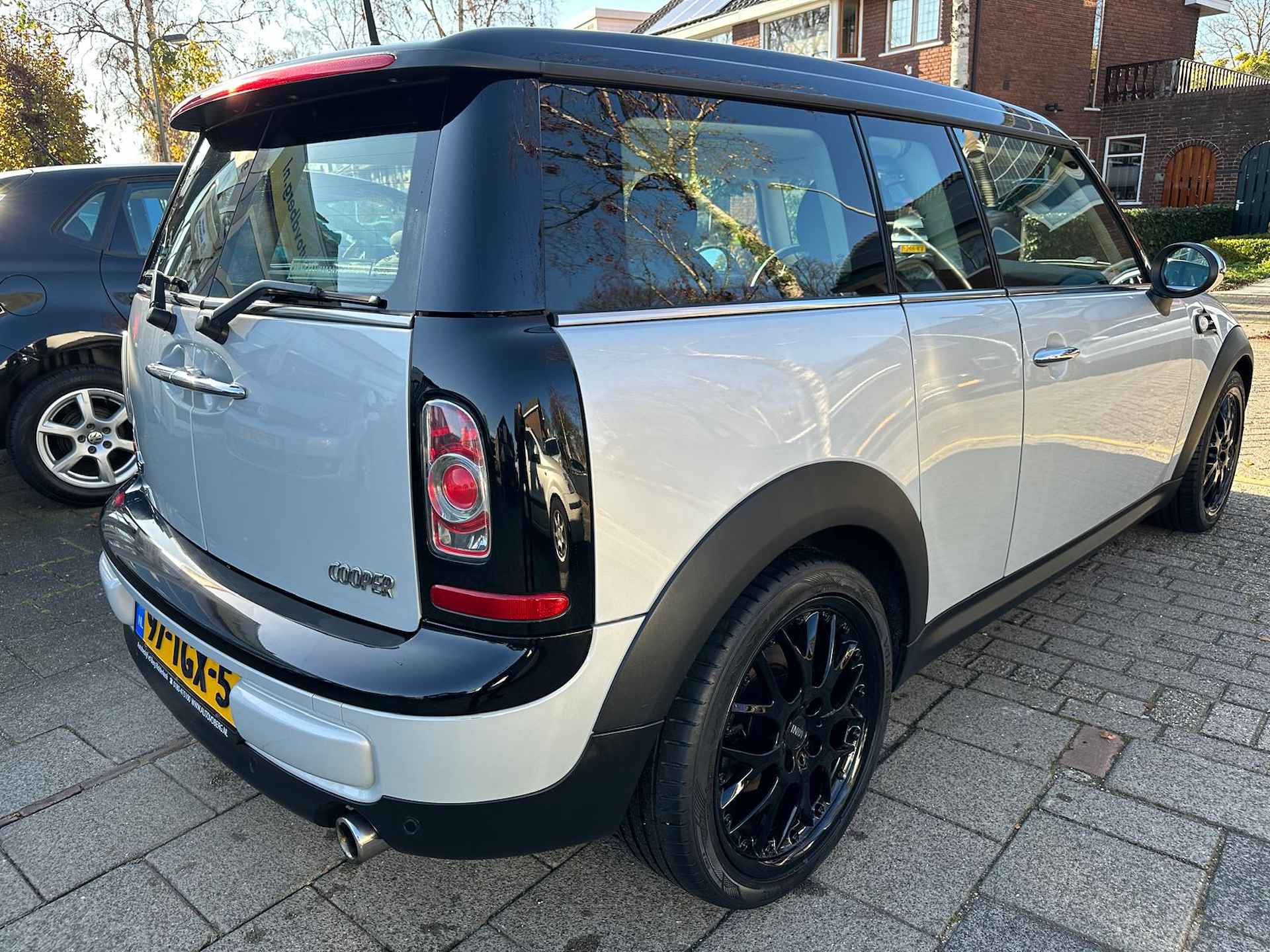 MINI Clubman 1.6 Cooper Salt | White-Silver | 17 inch | Navi | Cruise | PDC | - 4/22