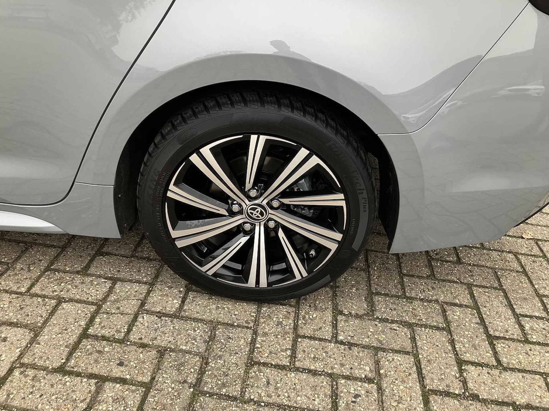 Toyota Corolla Touring Sports 1.8 HYBRID BUSINESS PLUS - 5/13