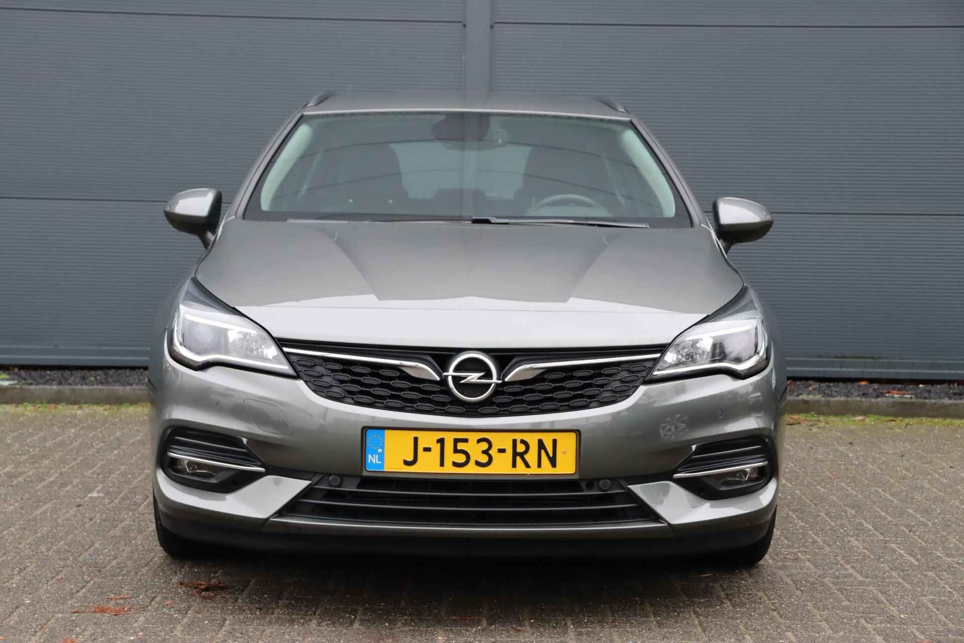 Opel Astra Sports Tourer 1.2T Business Edition AGR Parkeersensoren Navigatie - 2/34