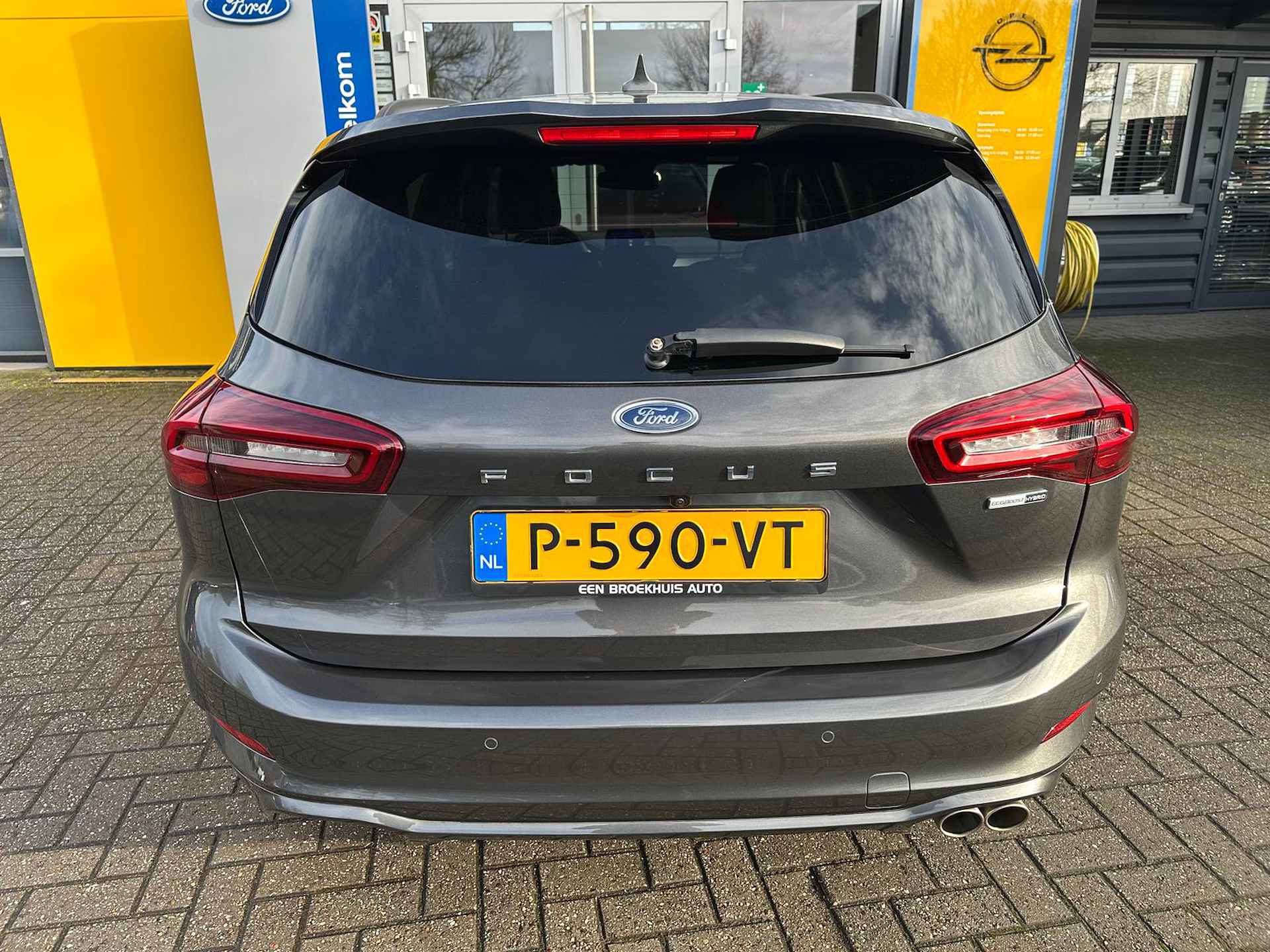 Ford FOCUS Wagon 1.0 125PK Hybrid ST-LINE STYLE | STOEL- STUUR- EN VOORRUITVERWARMING| NAVIGATIE| CAMERA| PARKEERSENSOREN V+A| KEYLESS START & EN - 6/36