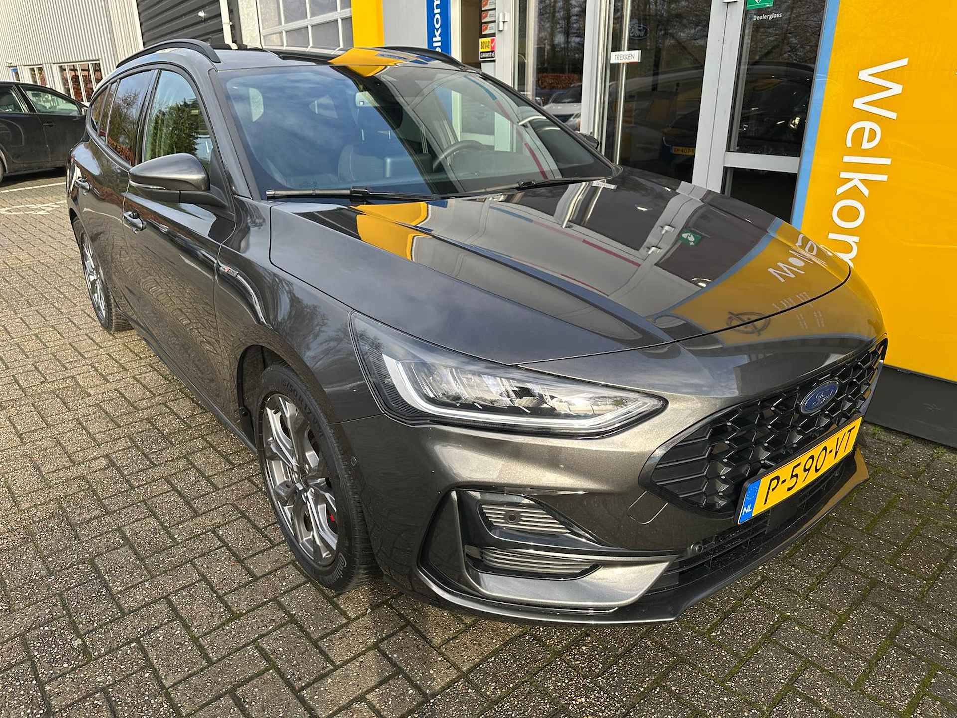 Ford FOCUS Wagon 1.0 125PK Hybrid ST-LINE STYLE | STOEL- STUUR- EN VOORRUITVERWARMING| NAVIGATIE| CAMERA| PARKEERSENSOREN V+A| KEYLESS START & EN - 9/36