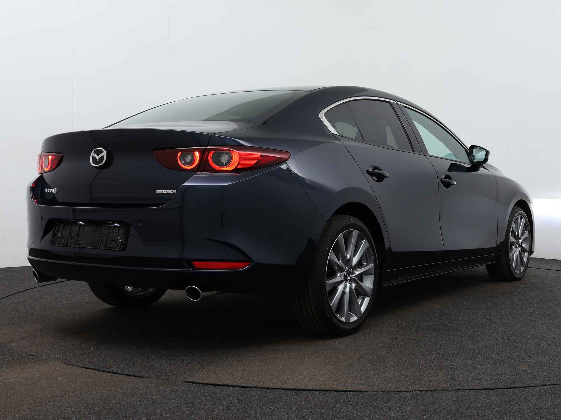 Mazda 3 2.0 e-SkyActiv-G M Hybrid 150 Exclusive-line - 3/40