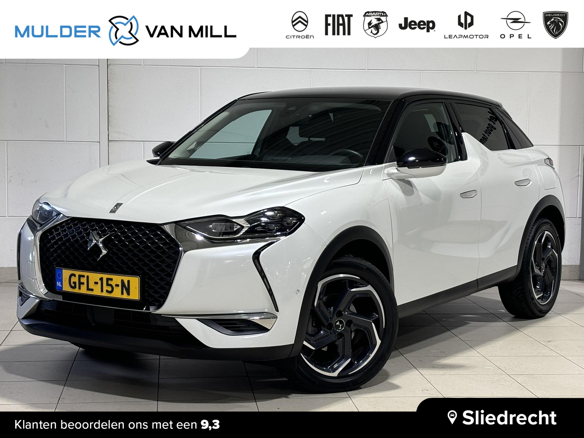 DS DS 3 Crossback SUV Grand Chic Rivoli 1.2 PureTech 130pk EAT8 AUTOMAAT | NAVI | CAMERA | DS MATRIX LED | LEDER | STOELVERW. | ADAPTIVE CRUISE | DODEHOEKBEW. | 18" LM | SMART KEYLESS ENTRY