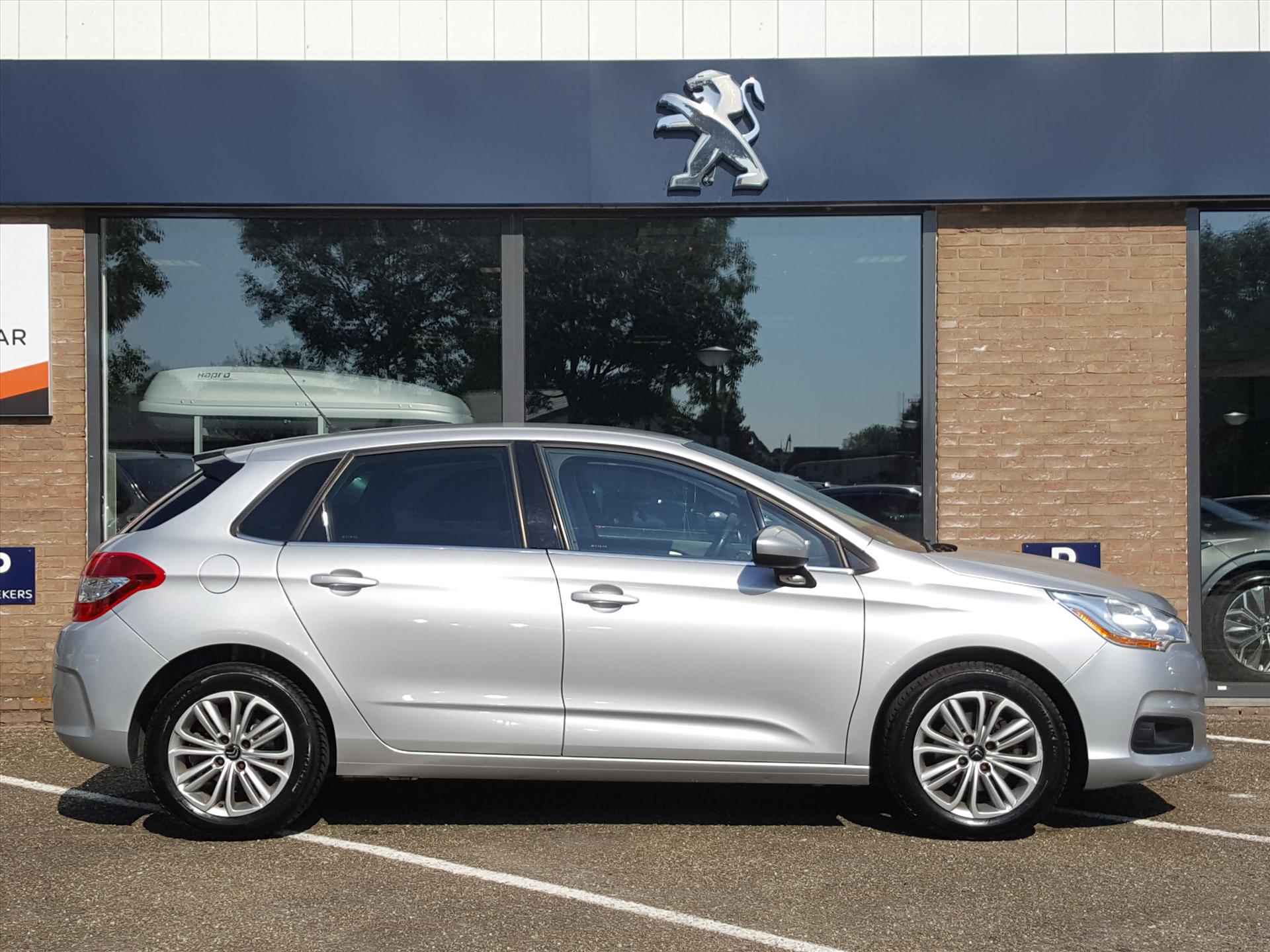 Citroen C4 1.2 e-THP 131pk Exclusive Navigatie | Cruise & Climate control | Parkeersensoren achter | Bluetooth | Radio met CD-speler - 3/44