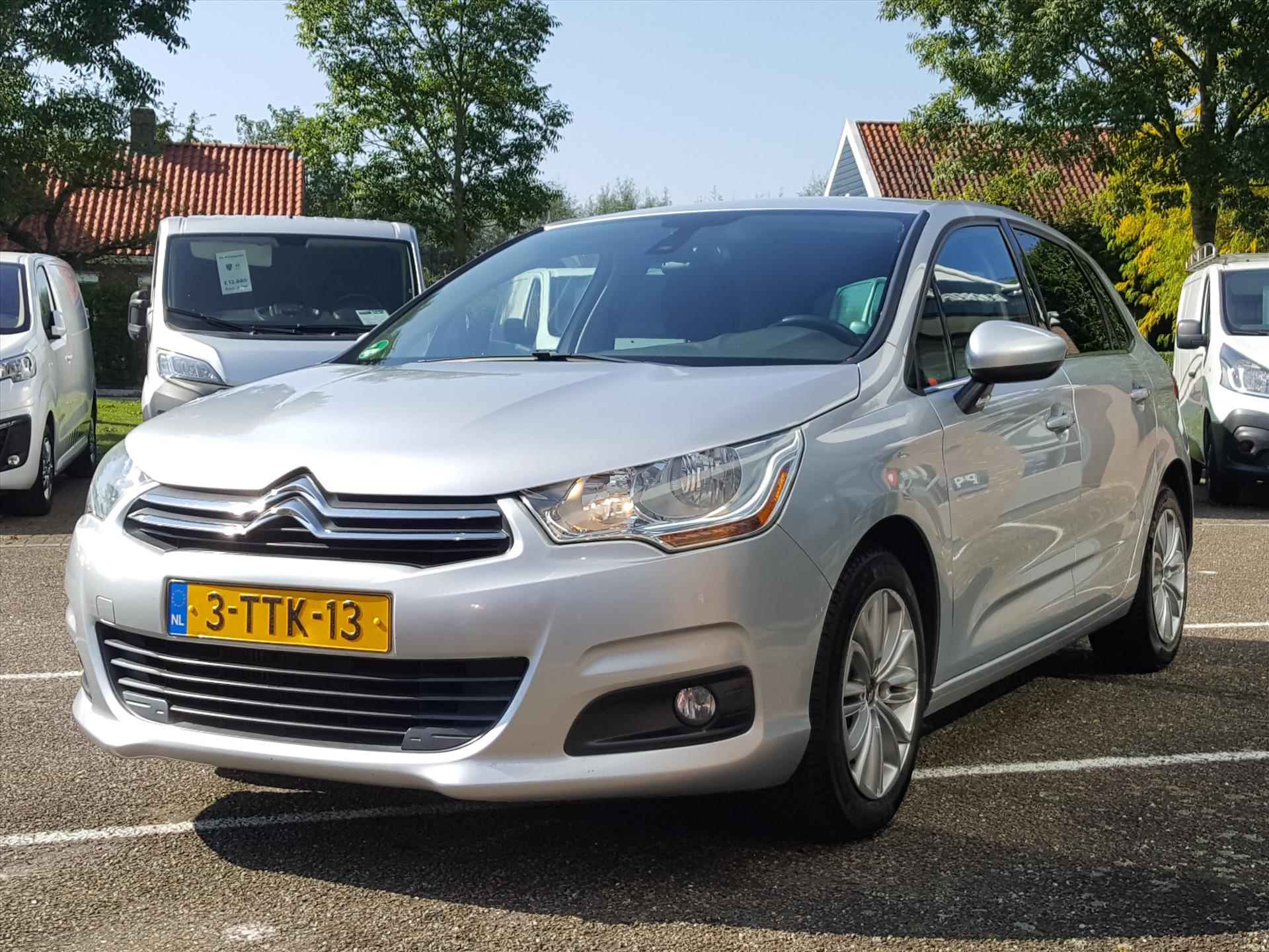 Citroen C4 1.2 e-THP 131pk Exclusive Navigatie | Cruise & Climate control | Parkeersensoren achter | Bluetooth | Radio met CD-speler - 9/44