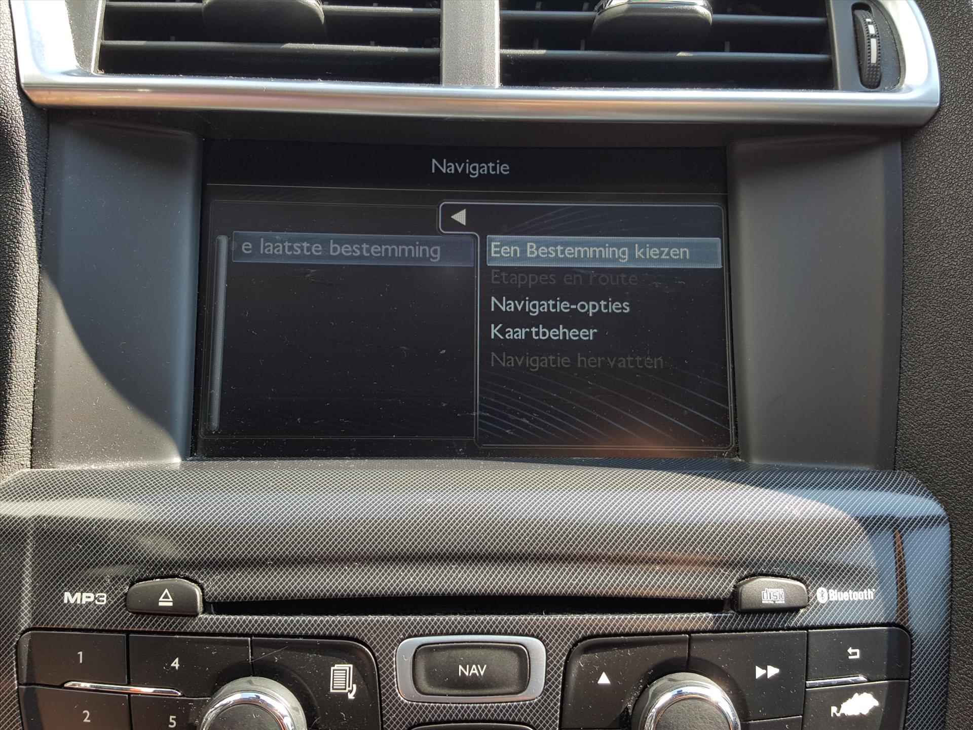 Citroen C4 1.2 e-THP 131pk Exclusive Navigatie | Cruise & Climate control | Parkeersensoren achter | Bluetooth | Radio met CD-speler - 24/44