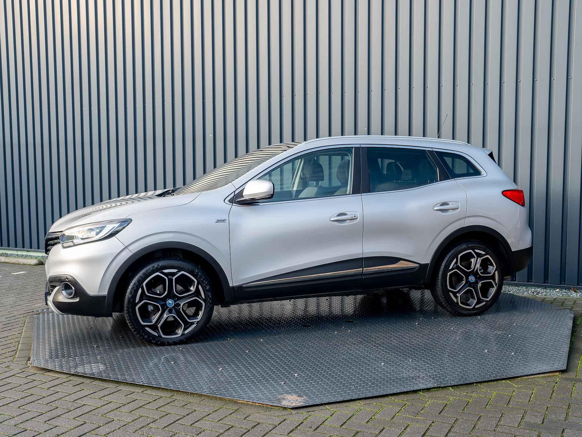 Renault Kadjar 1.2 TCe 130Pk Bose | 19'' | Panodak | Stoelverw. | Apple Carplay | Prijs Rijklaar!! - 2/44