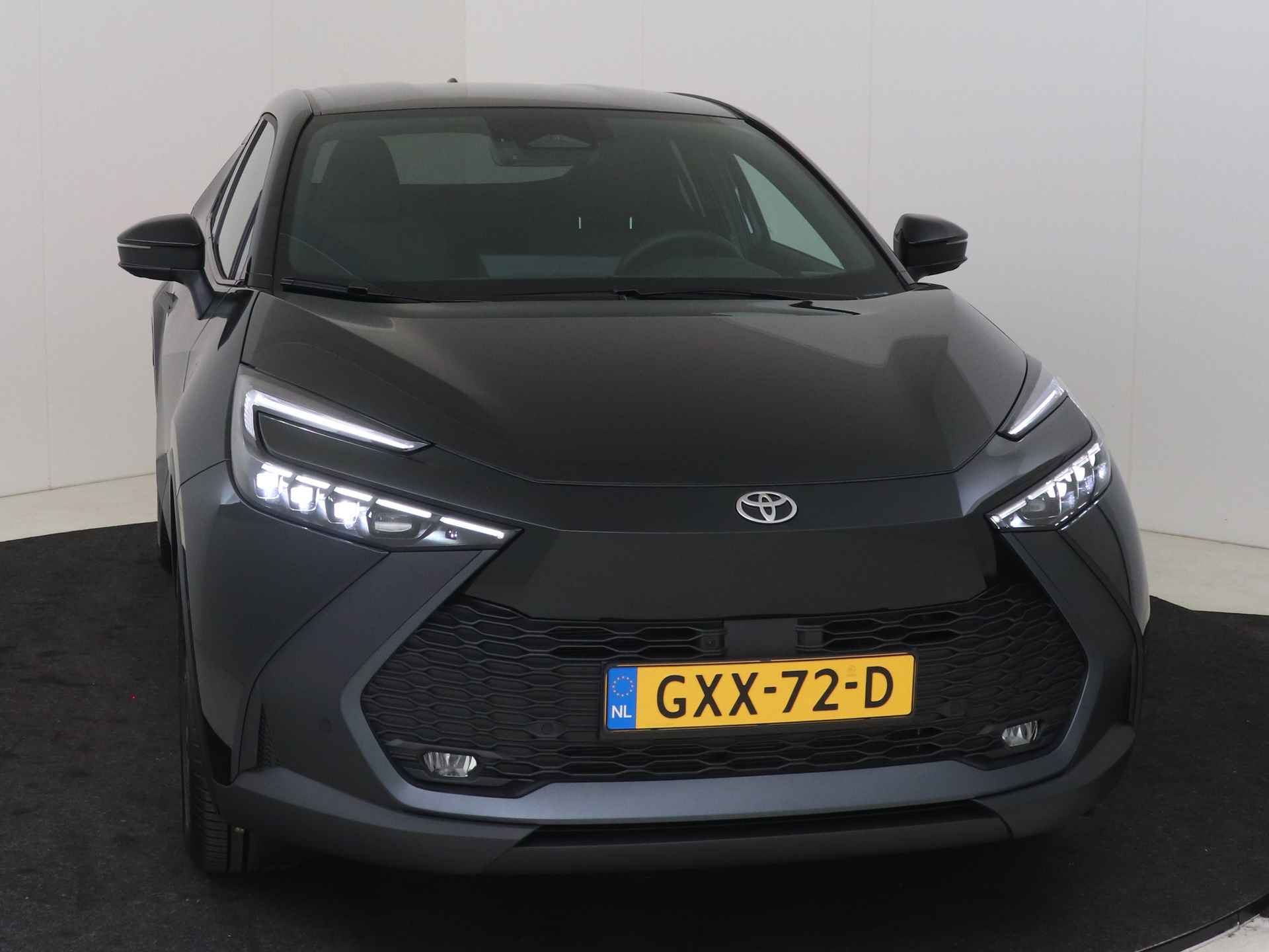 Toyota C-HR 2.0 Plug-in Hybrid 220 First Edition DEMO | Navigatie | 360 Camera | LM velgen | Dodehoek Ass. | LM velgen | Draadloze telefoonlader | Parkeersensoren | - 25/54