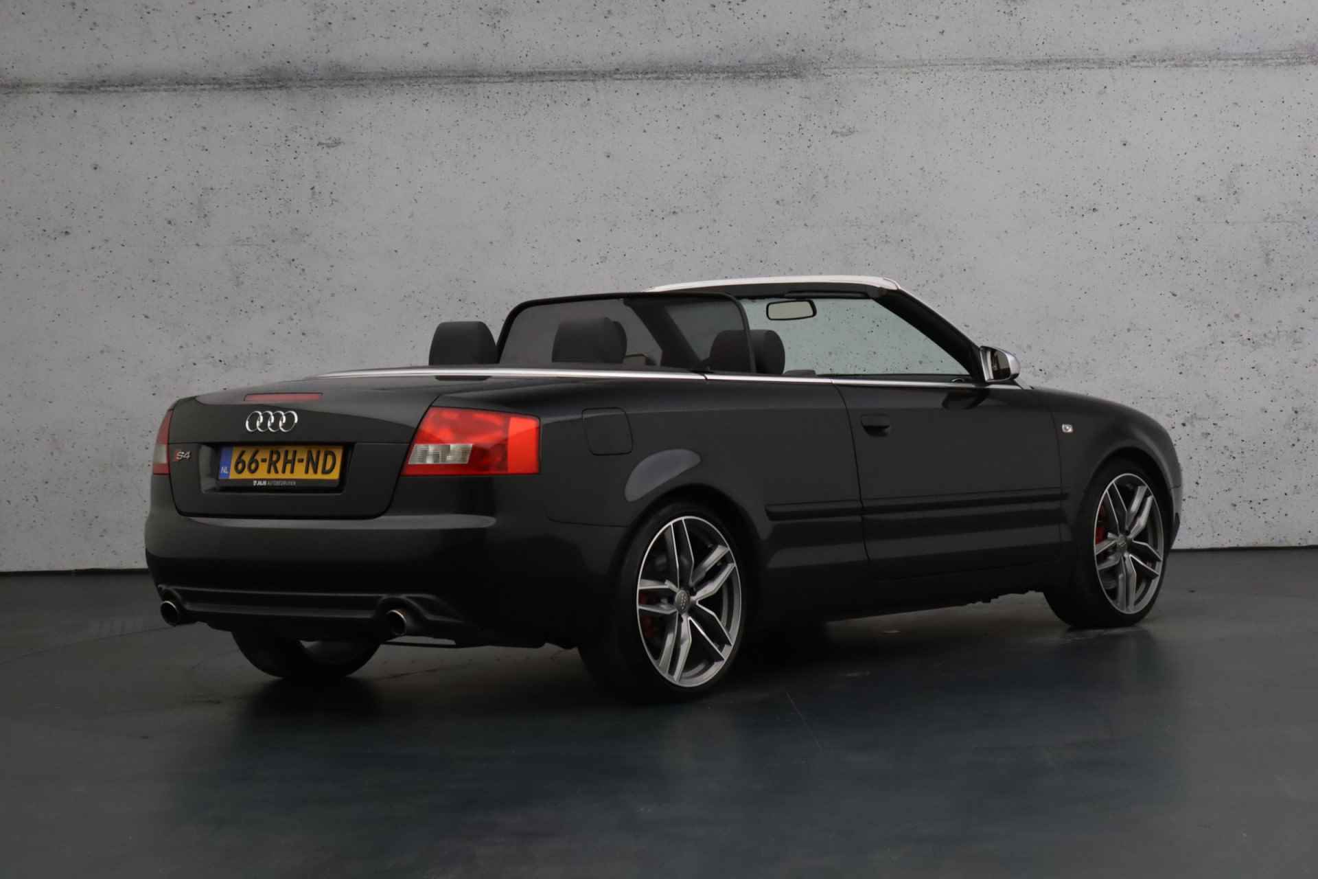 Audi S4 Cabriolet 4.2 V8 quattro | Origineel Nederlands | Half lederen\Alcantara bekleding | Youngtimer - 25/29