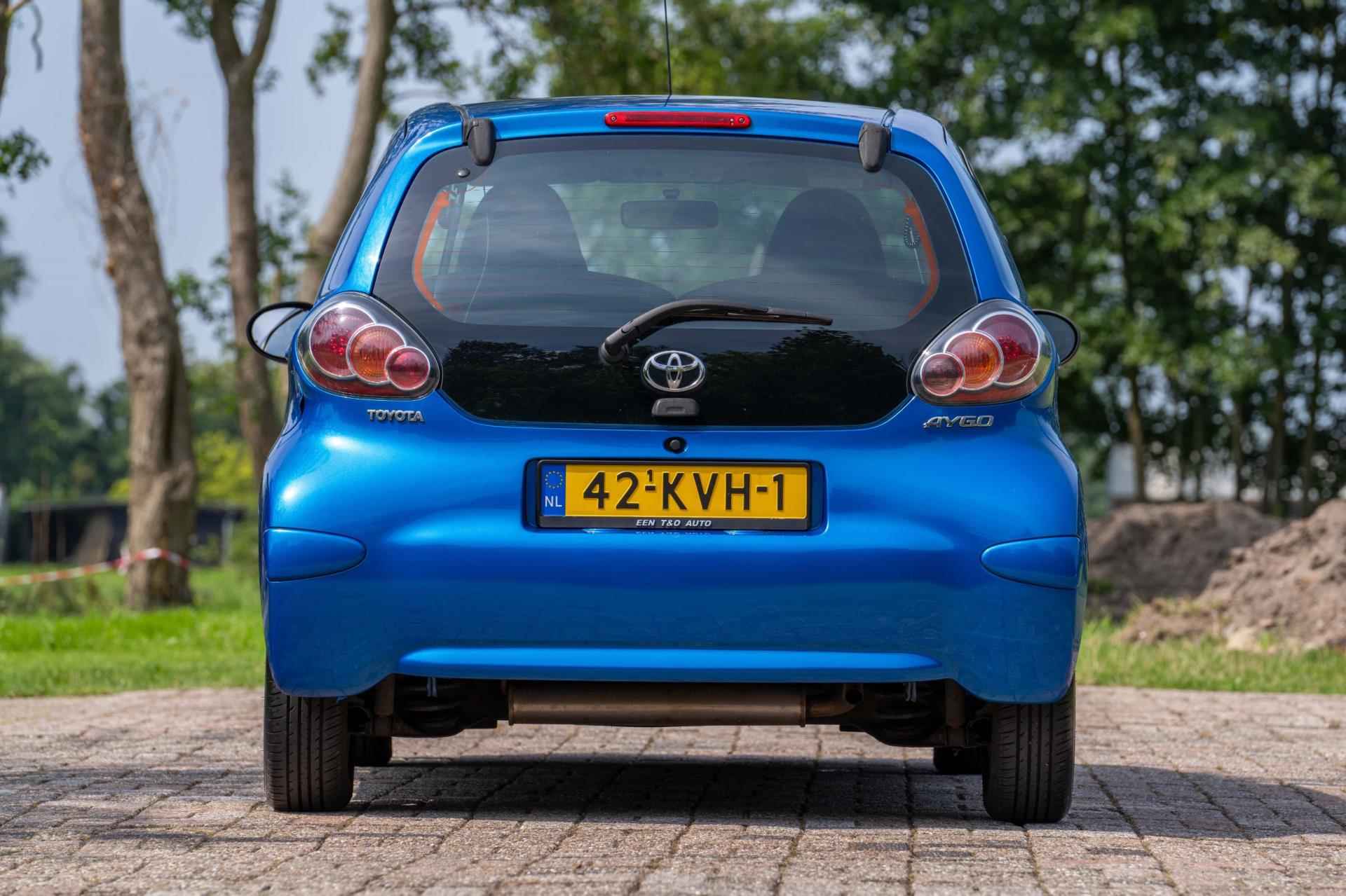 Toyota Aygo 1.0-12V Dynamic Blue 63.000 km + NAP - 11/33