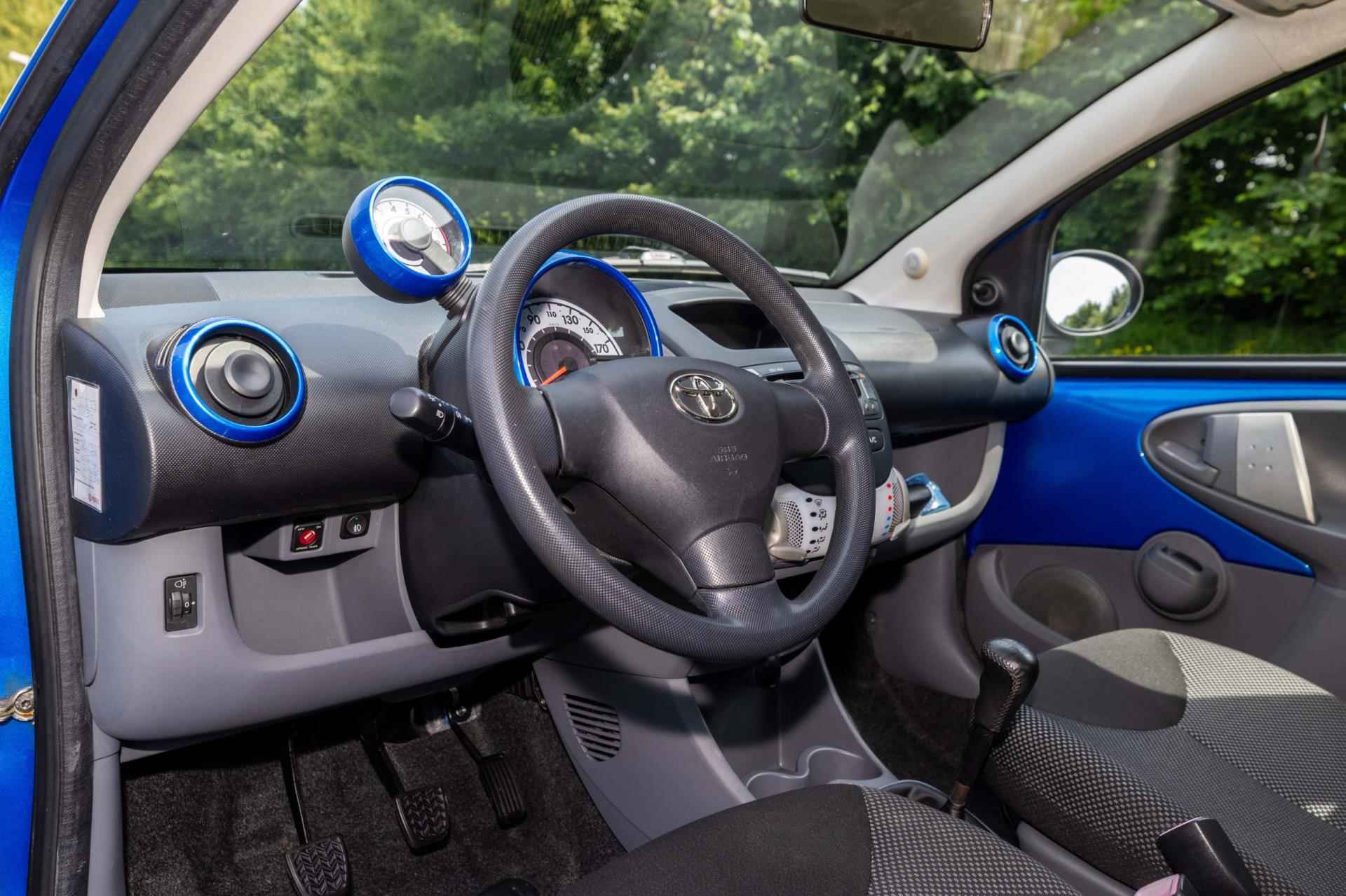 Toyota Aygo 1.0-12V Dynamic Blue 63.000 km + NAP - 12/33