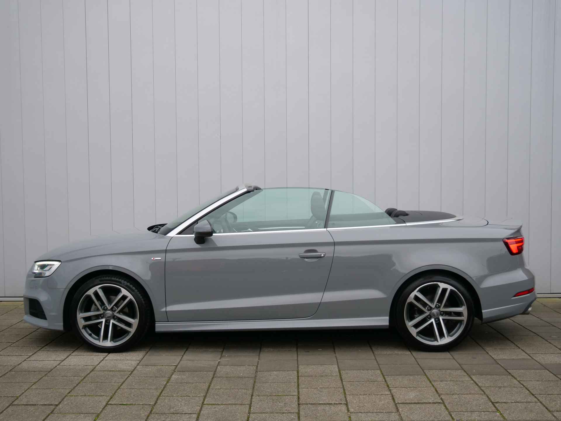 Audi A3 Cabriolet 1.5 TFSI 150pk CoD Sport S Line Edition Automaat LED / Camera / Navigatie - 5/38