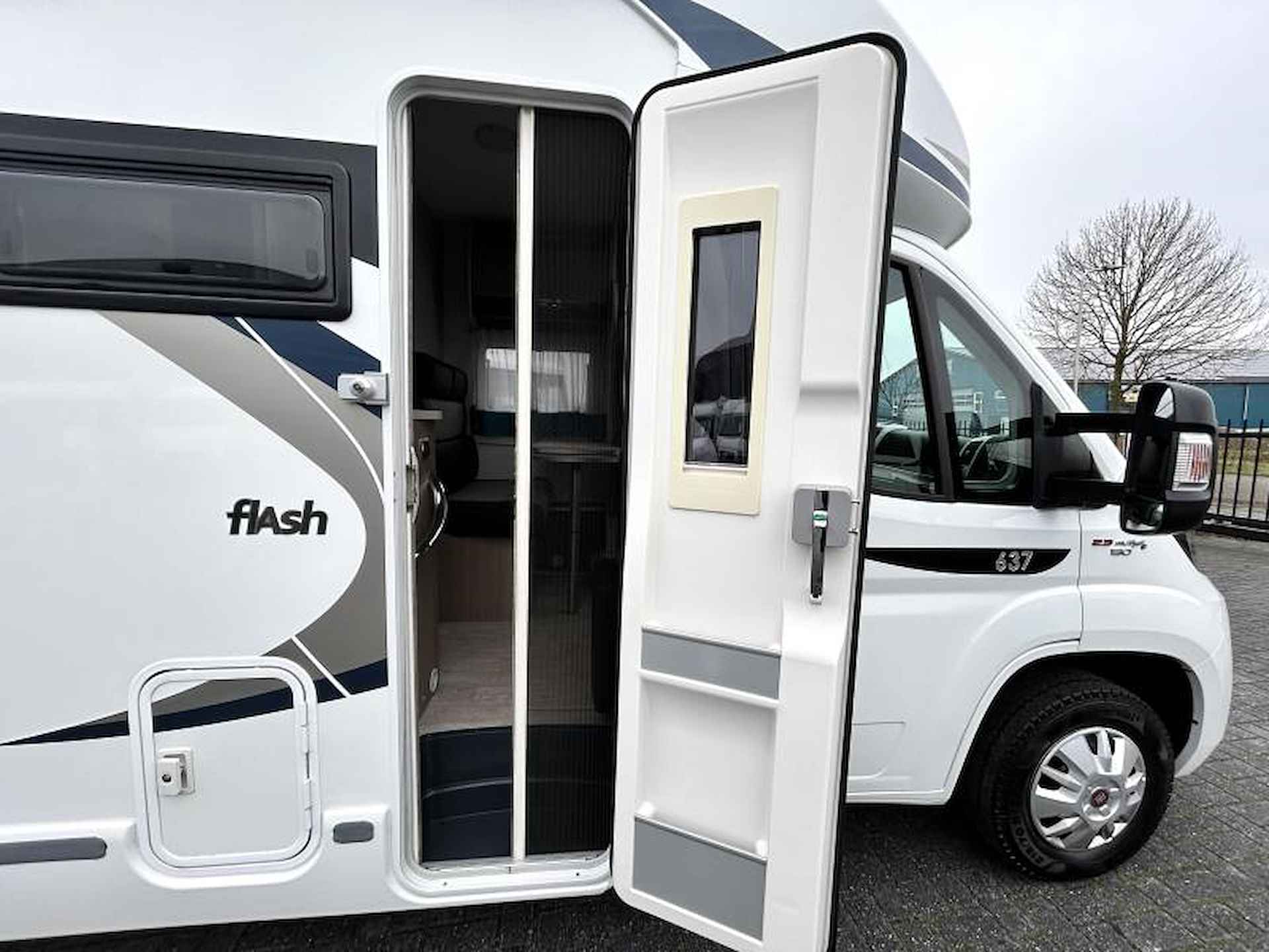 Chausson Flash 637 enkele-bedden/euro6/uniek - 7/23