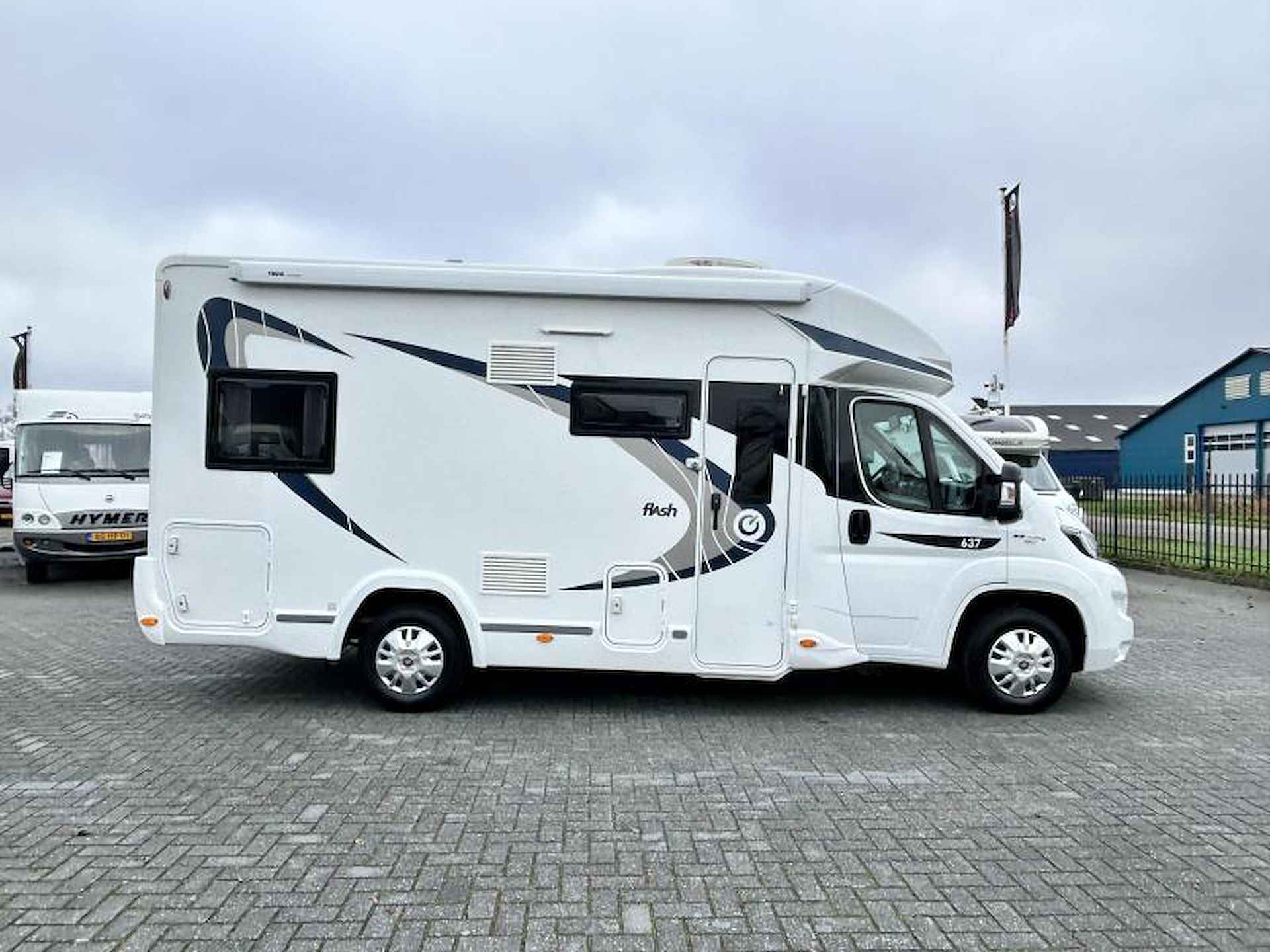 Chausson Flash 637 enkele-bedden/euro6/uniek - 21/23