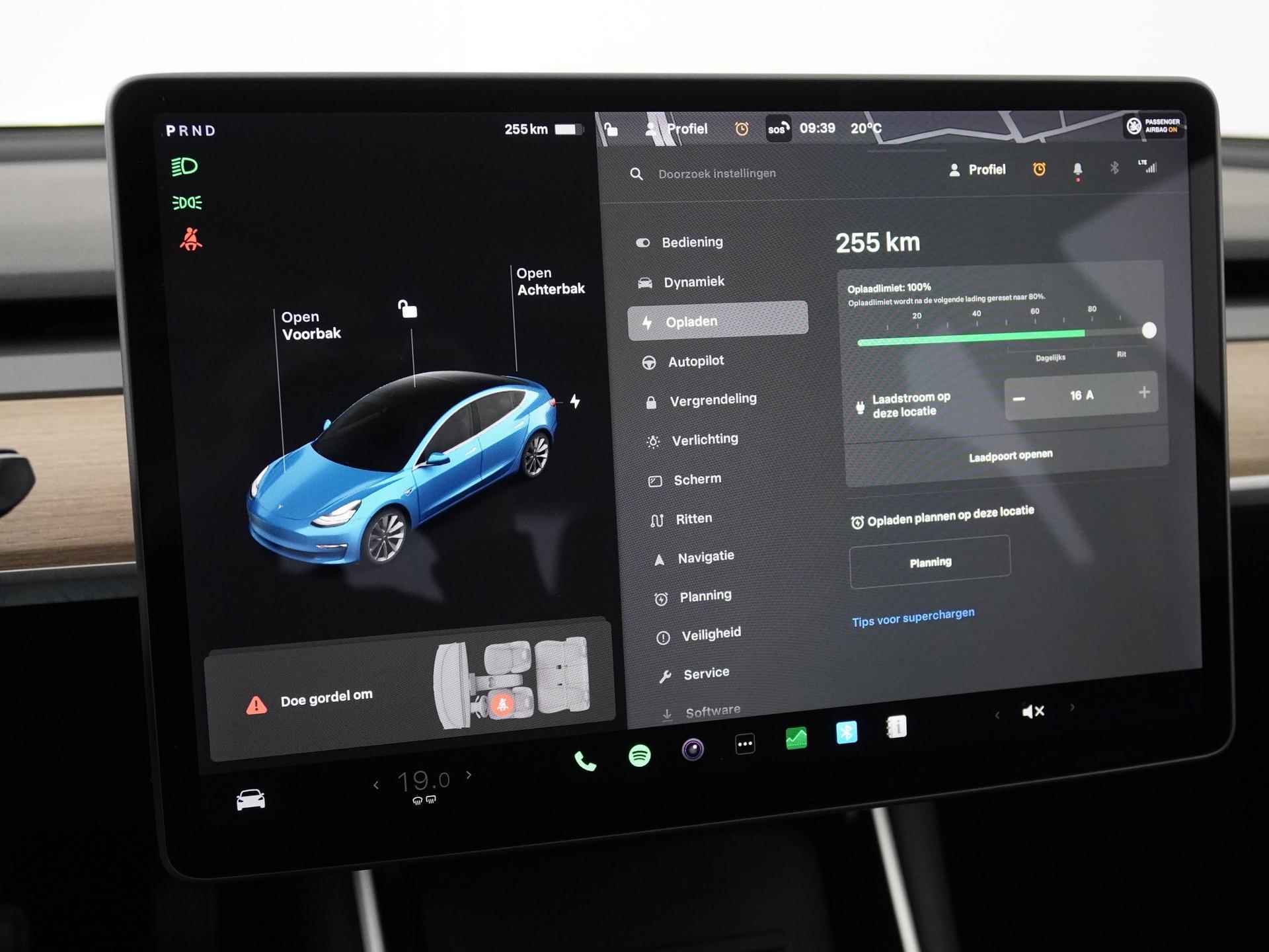 Tesla Model 3 Standard RWD Plus 60 kWh | Panoramadak | 19'' | Zondag Open! - 18/43