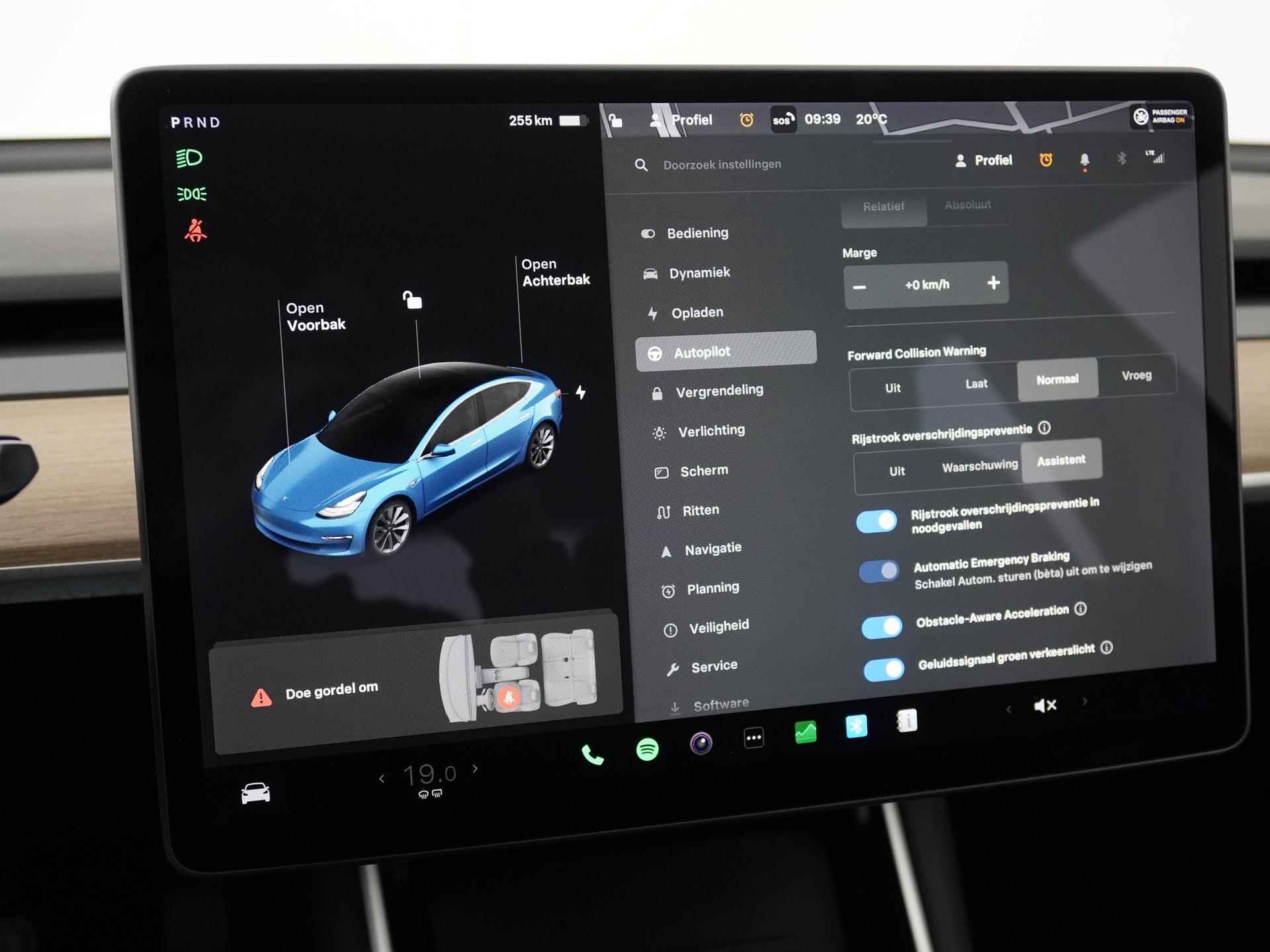 Tesla Model 3 Standard RWD Plus 60 kWh | Panoramadak | 19'' | Zondag Open! - 40/43