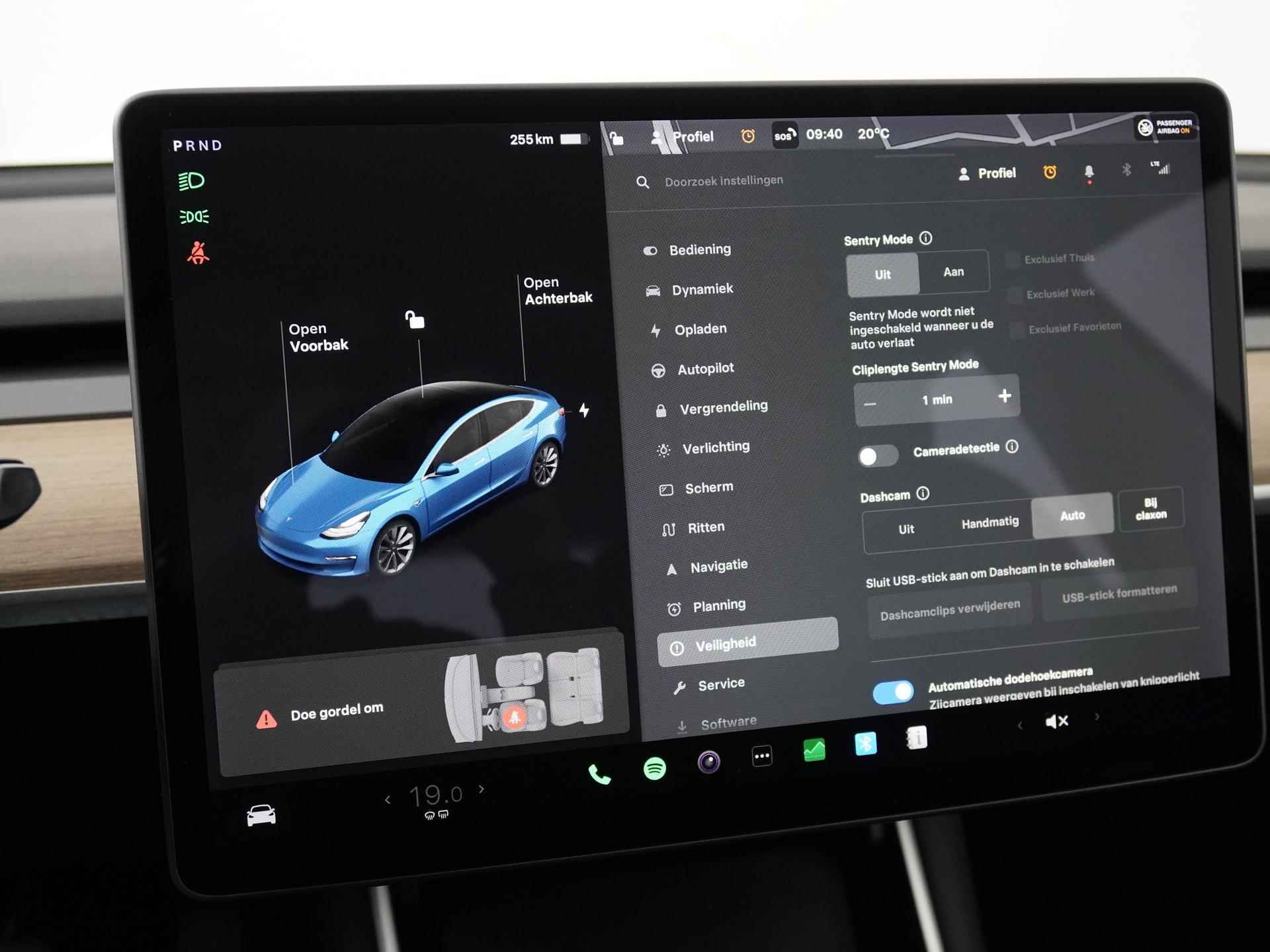 Tesla Model 3 Standard RWD Plus 60 kWh | Panoramadak | 19'' | Zondag Open! - 41/43