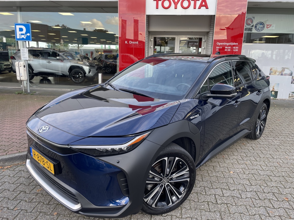 Toyota bZ4X Launch Editon Premium 71 kWh | NL Auto | Trekhaak | Navi | Apple