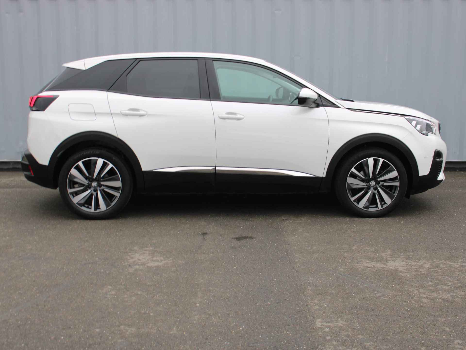 Peugeot 3008 1.2 PureTech Blue Lease Premium Avantage Trekhaak - 5/35