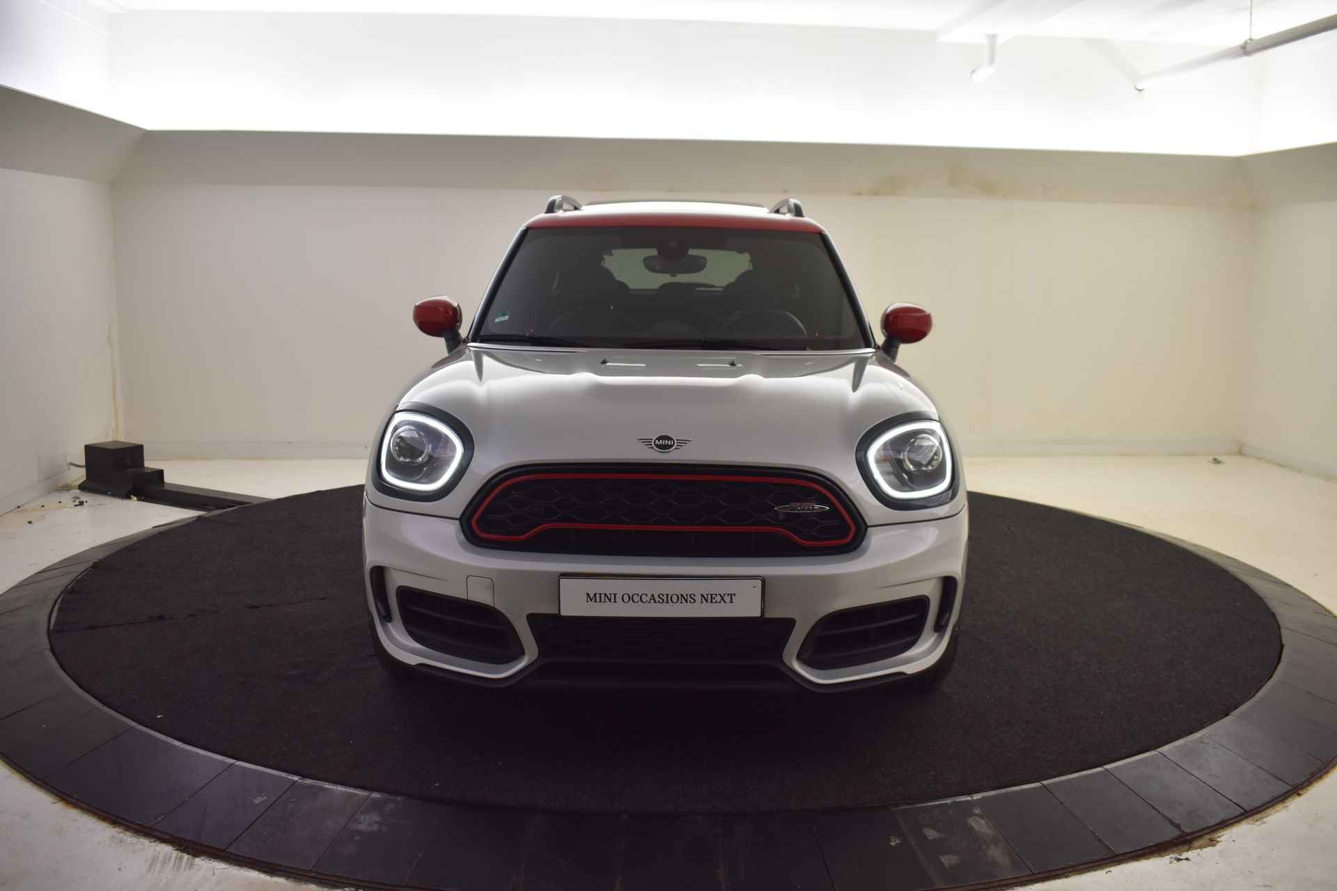 MINI Countryman JCW ALL4 Chili Automaat / Panoramadak / Achteruitrijcamera / Comfort Access / LED / Apple CarPlay / Park Assistant / Stoelverwarming - 47/50