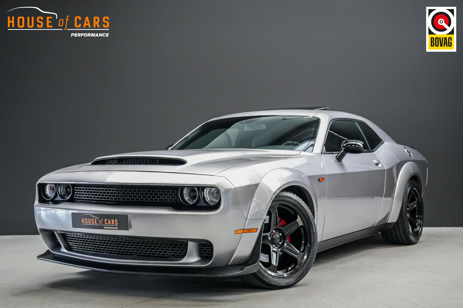 Dodge Challenger 5.7 377pk V8 Hemi AUTOMAAT |schuif kanteldak|Apple Carplay|JLT lucht inlaat|20" SRT|cruise control|stoelverwarming|LED-dagrijverlichting|