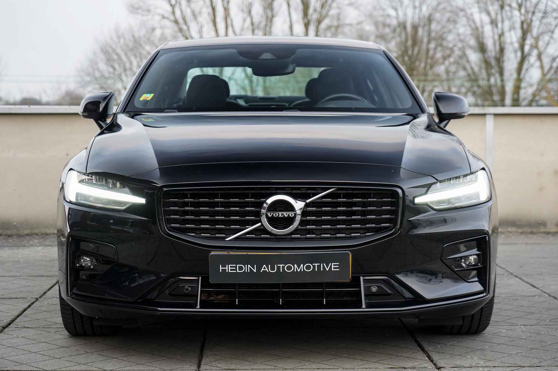 Volvo S60 2.0 B4 Inscription Verwarmbare Voorstoelen + Stuurwiel | Harman/Kardon | Adaptieve Cruise Control | Pilot Assist - 2/30