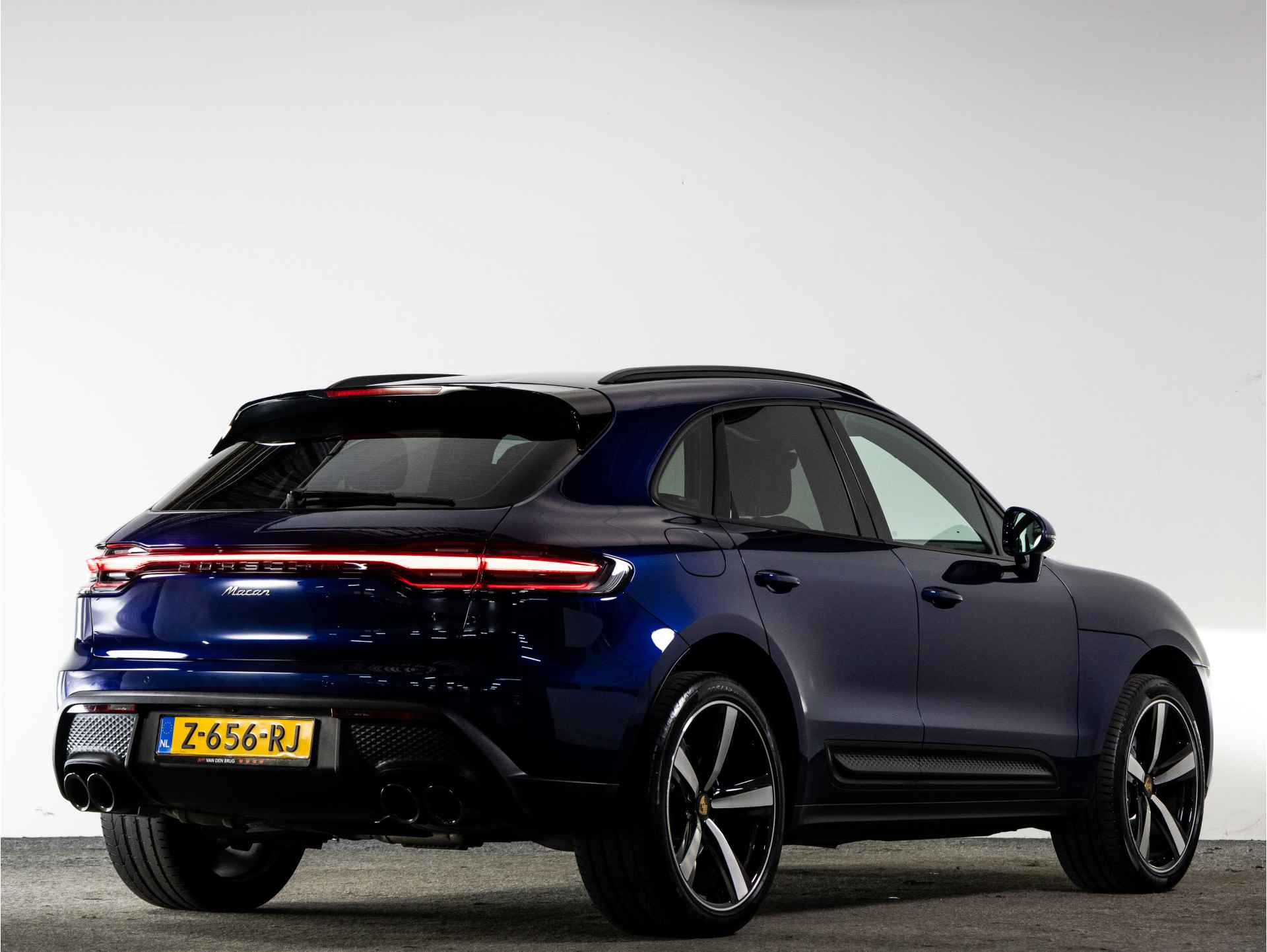 Porsche Macan 2.0 265 pk PDK | LED | Keyless | Leder | 21"velgen | Bose | Elektr. stoelen | - 2/58